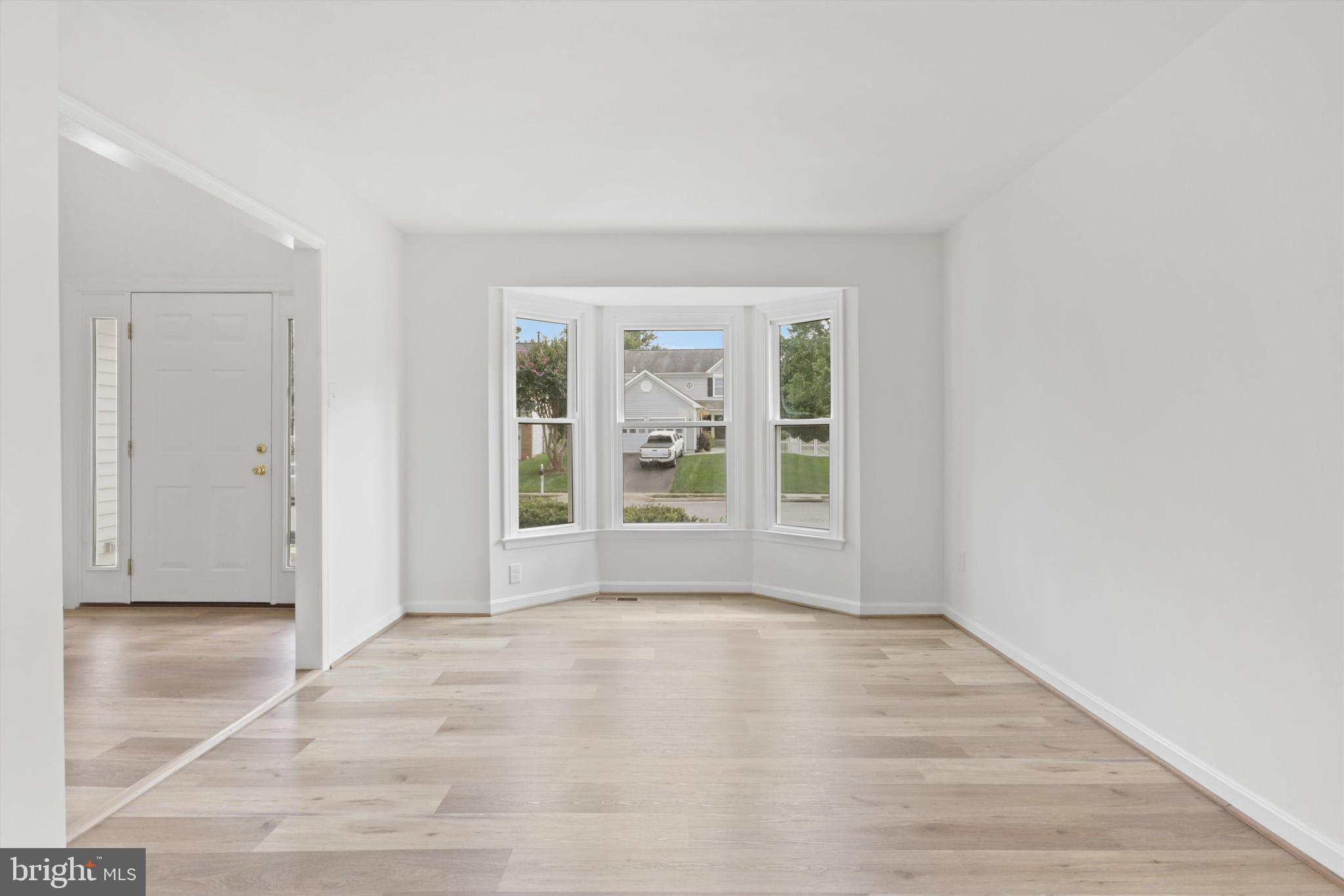 LANDSDOWNE - Residential Lease