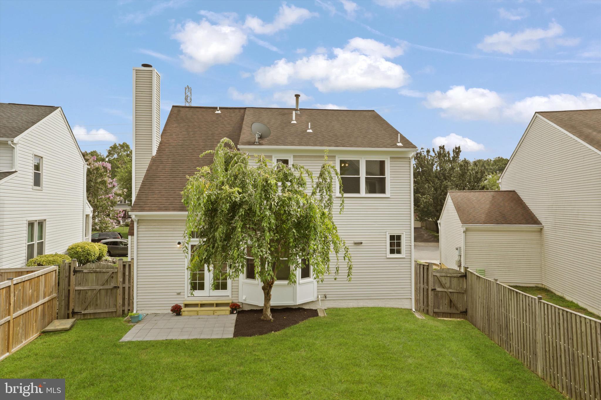 LANDSDOWNE - Residential Lease