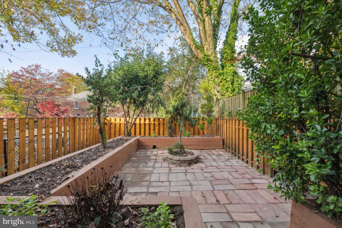 RODGERS FORGE - Residential