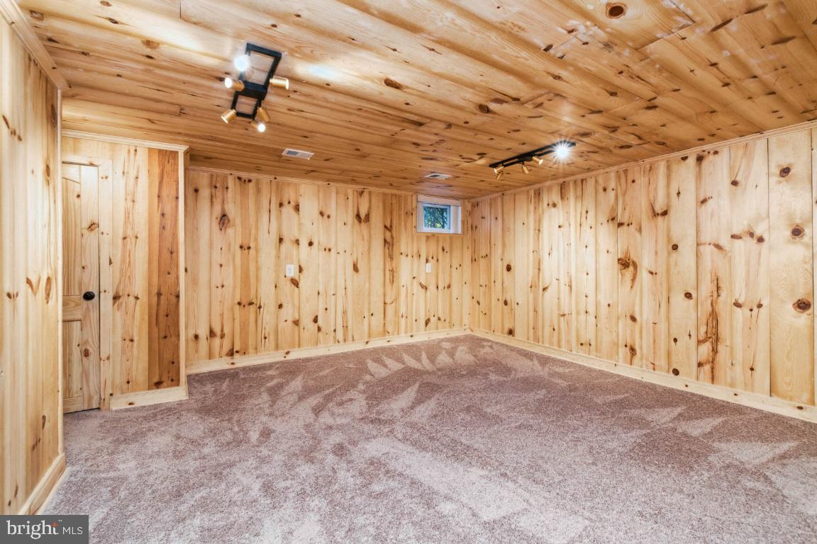 RODGERS FORGE - Residential