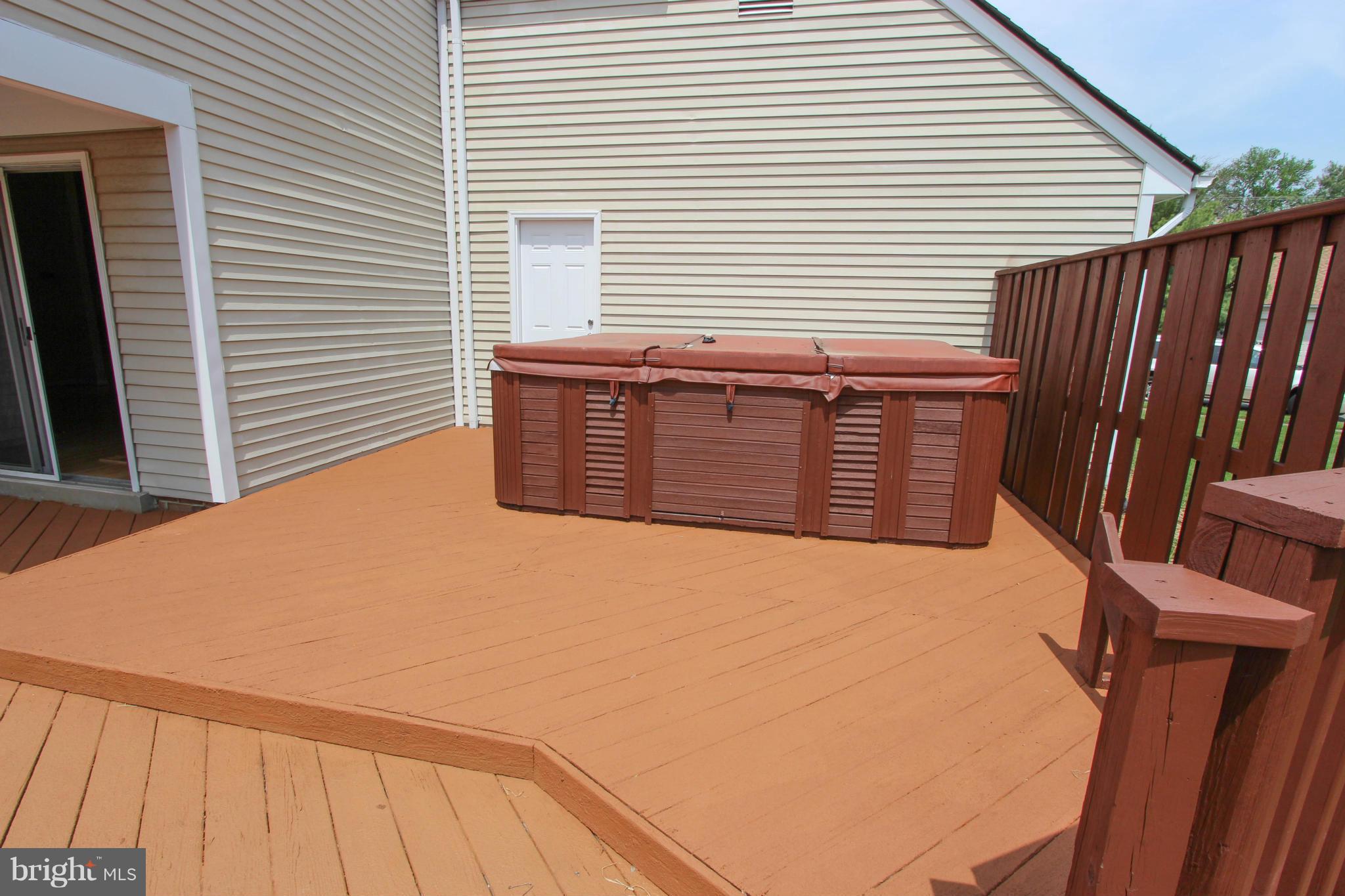 BORNEHAM WOOD - Residential