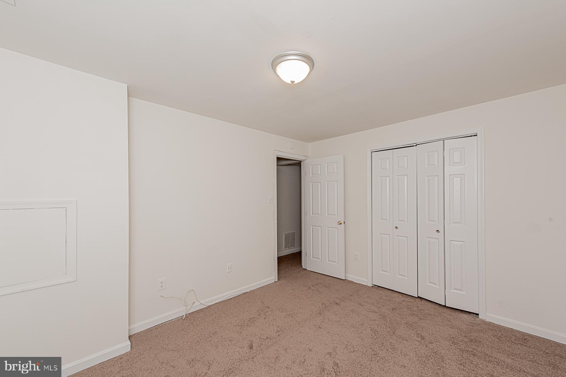 ELLICOTT MEADOWS - Residential Lease