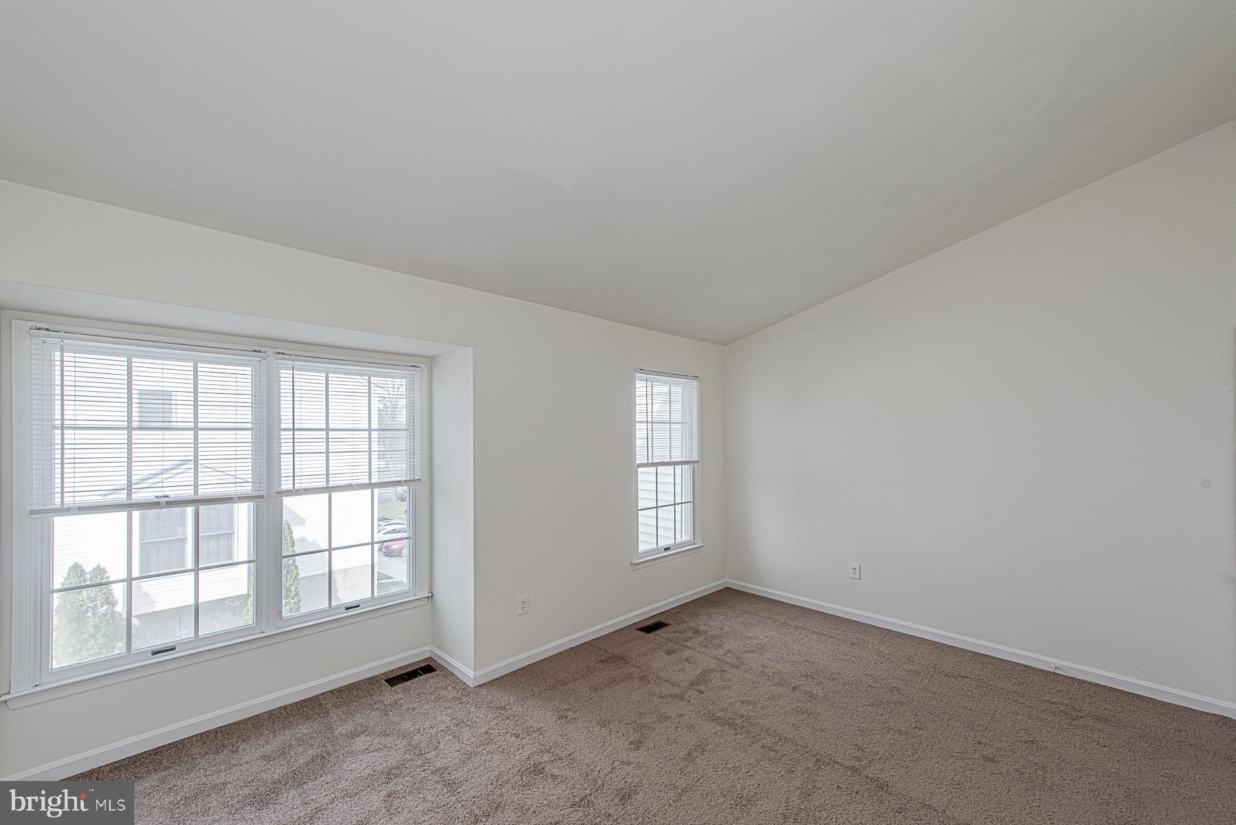 ELLICOTT MEADOWS - Residential Lease