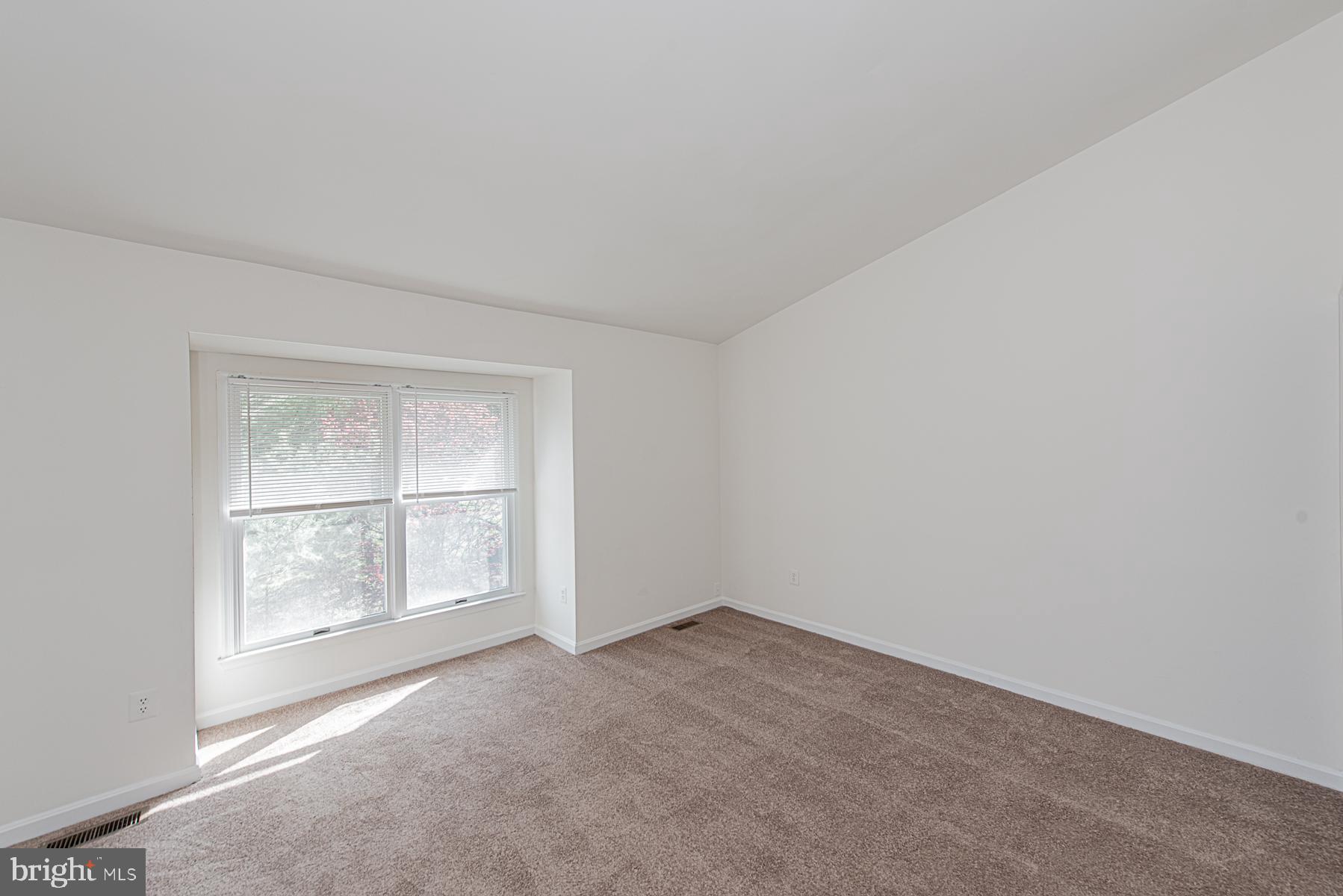 ELLICOTT MEADOWS - Residential Lease