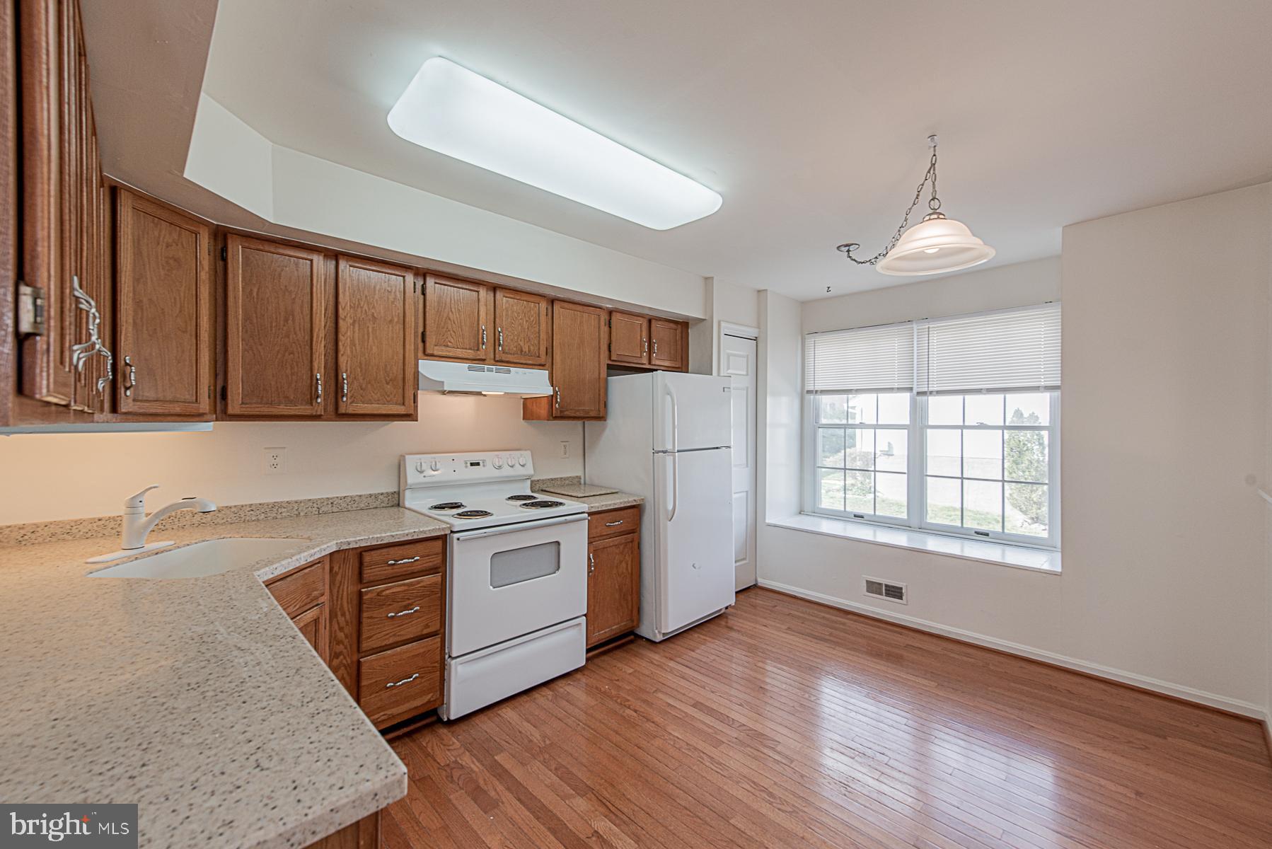 ELLICOTT MEADOWS - Residential Lease