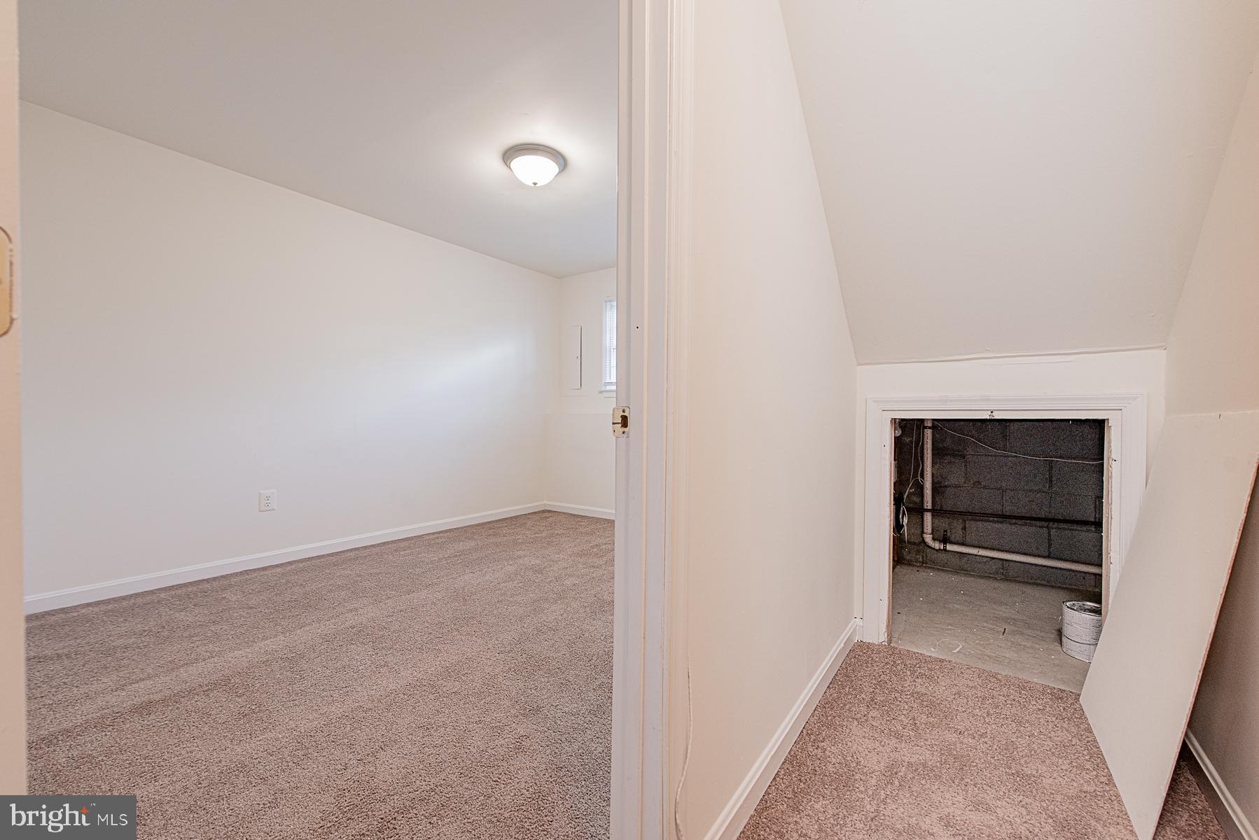 ELLICOTT MEADOWS - Residential Lease