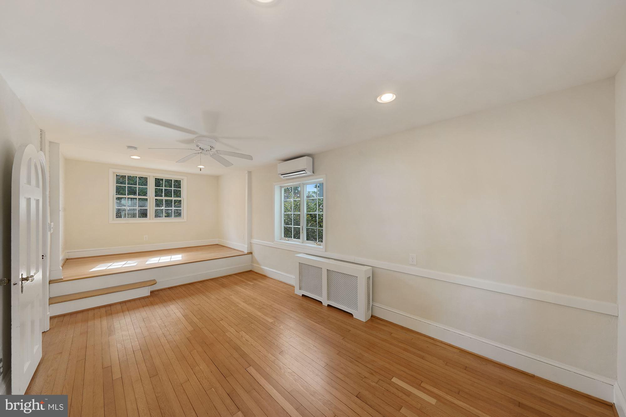 BATTERY PARK - Residential