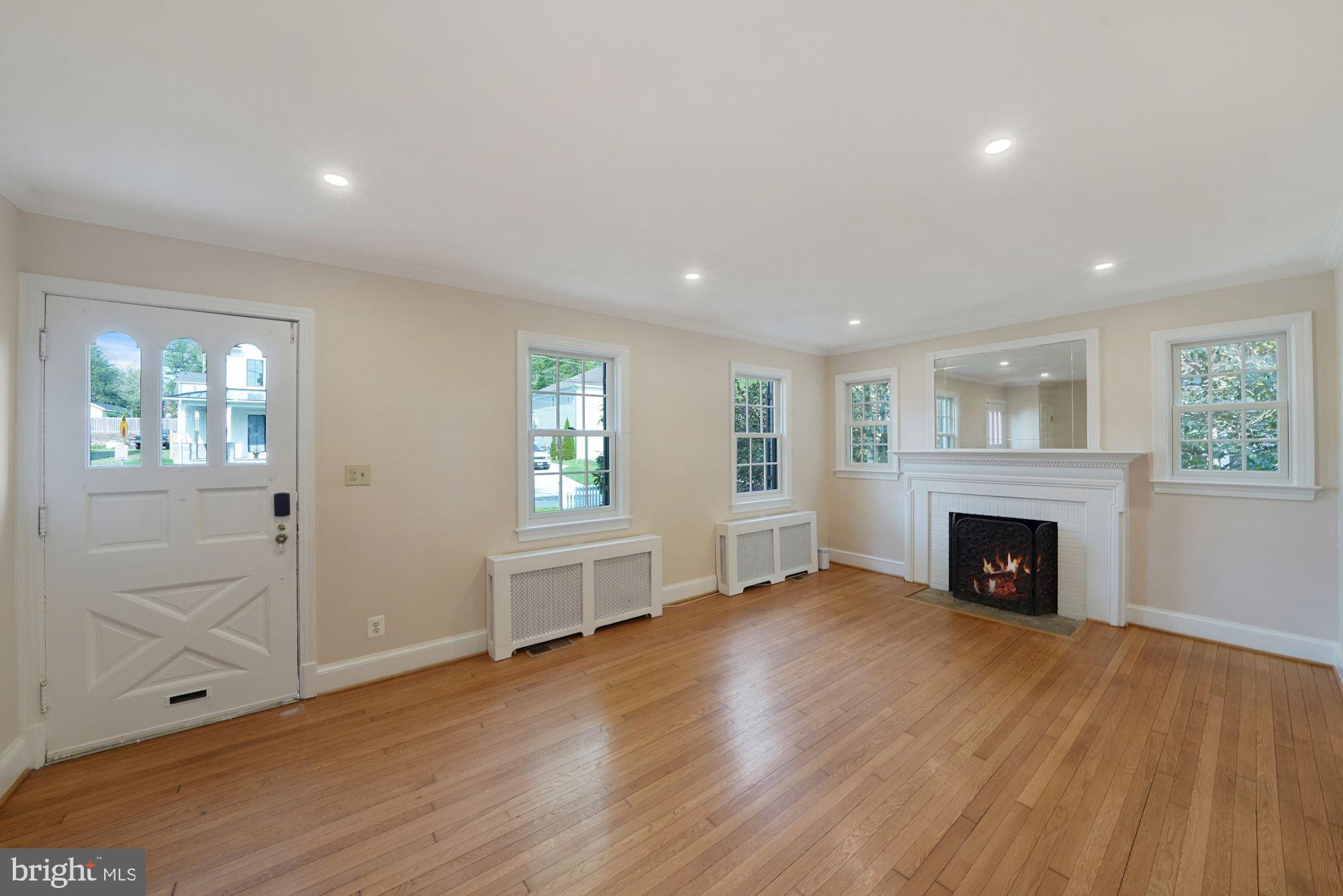 BATTERY PARK - Residential