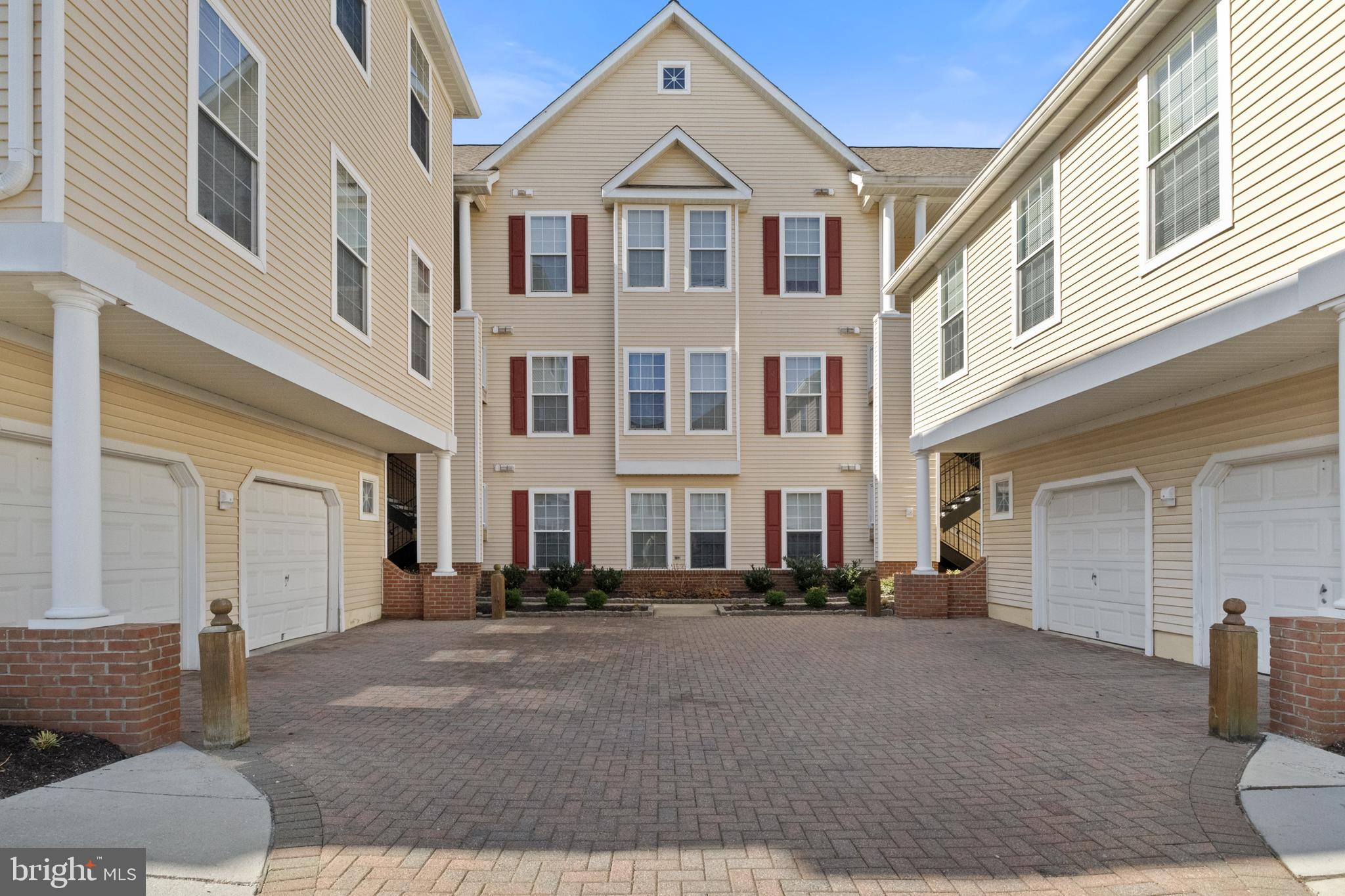 HOLLINGTON - Residential