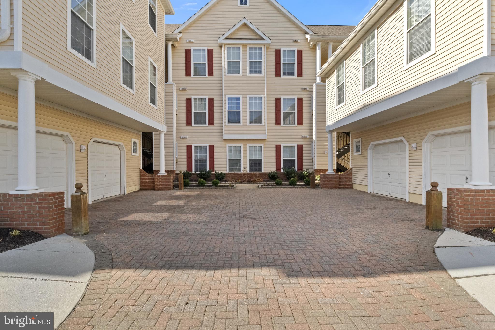 HOLLINGTON - Residential