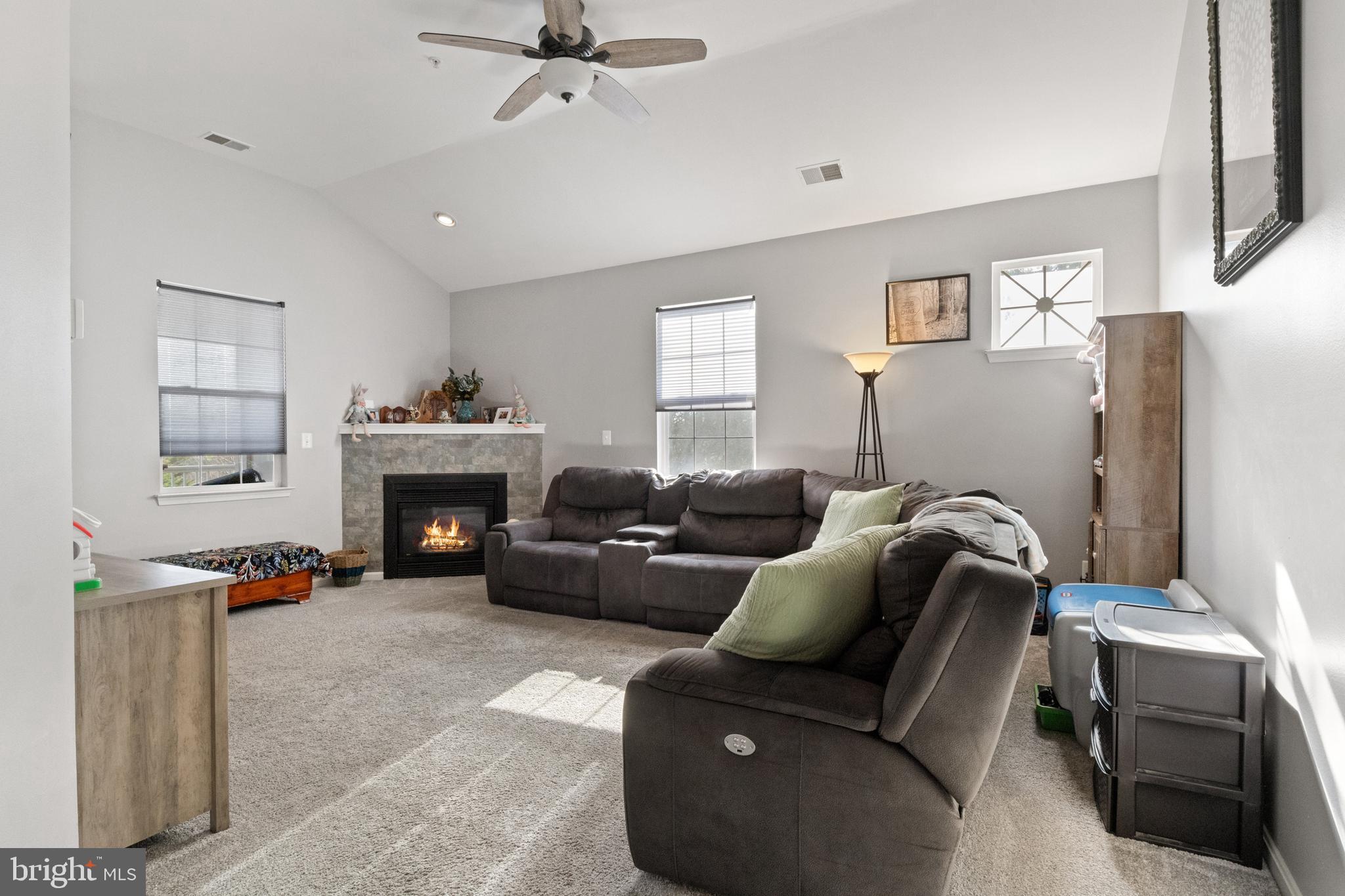 HOLLINGTON - Residential