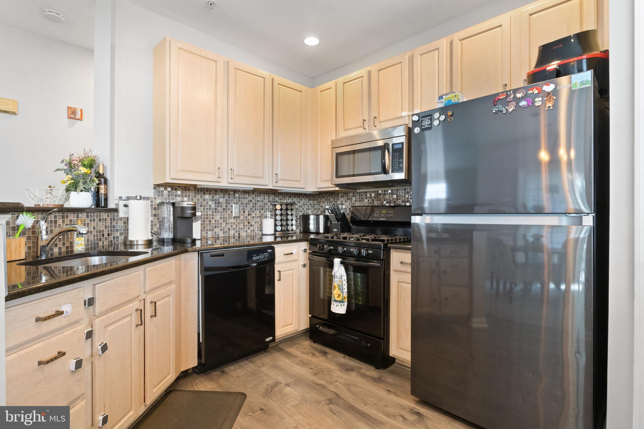 HOLLINGTON - Residential