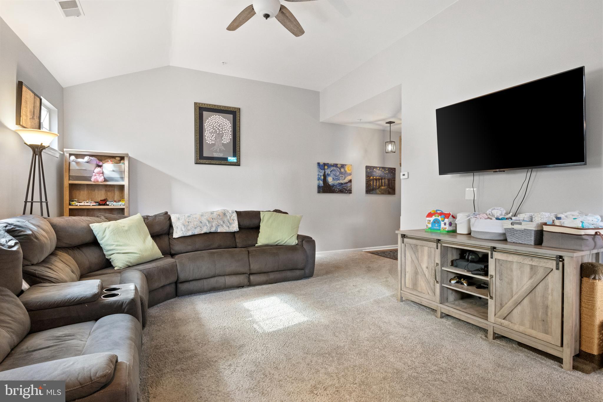 HOLLINGTON - Residential