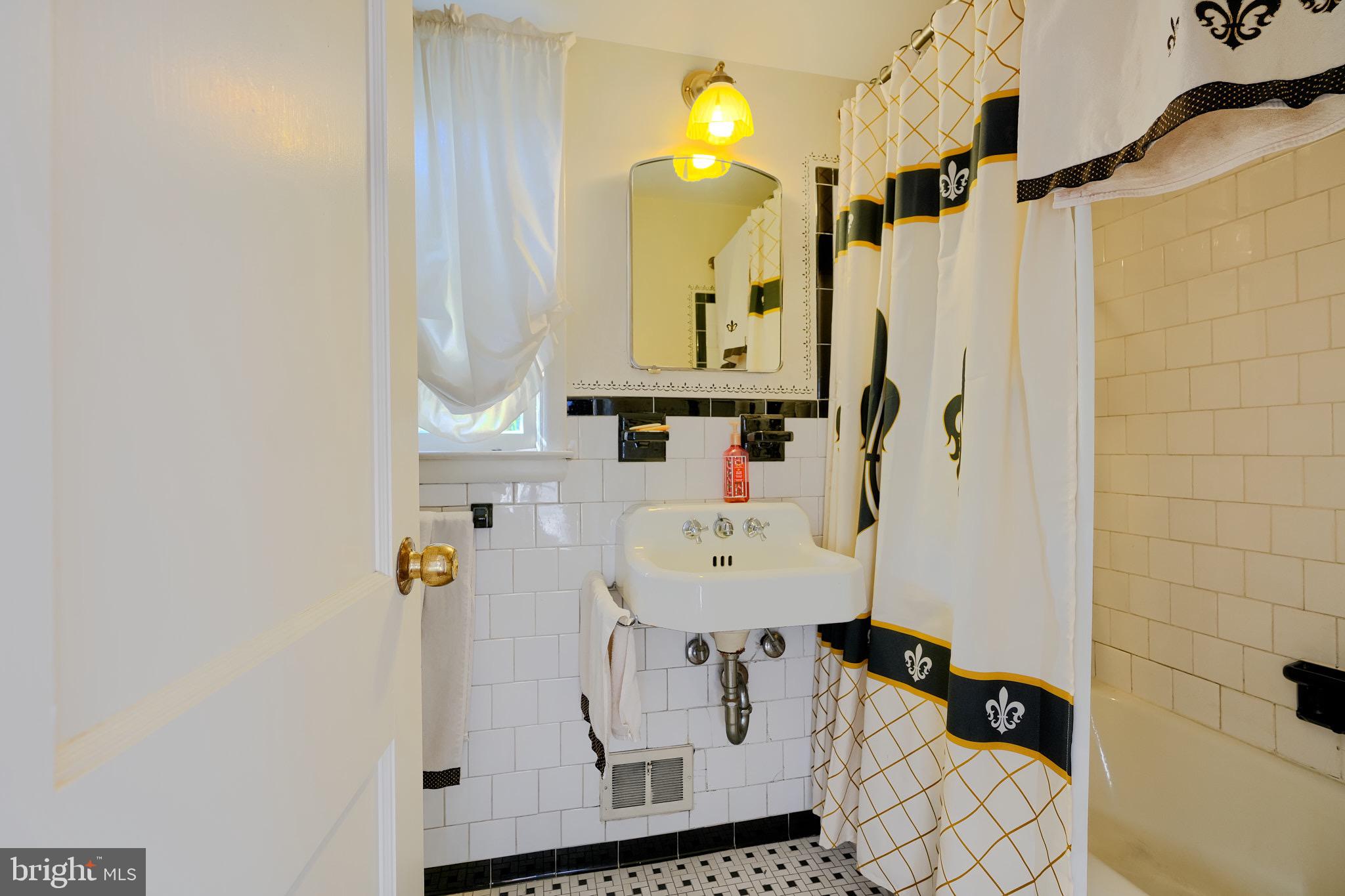 DICKEYVILLE HISTORIC DISTRICT - Residential