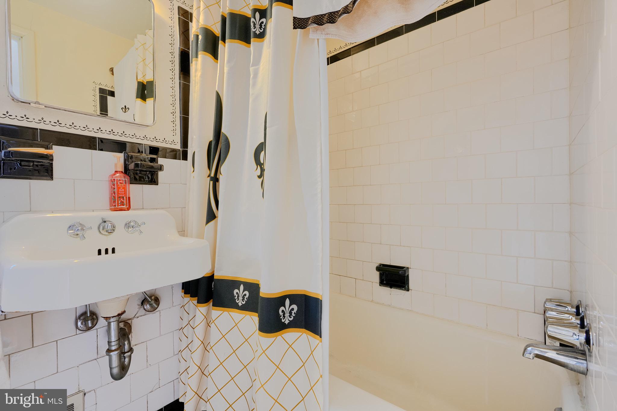 DICKEYVILLE HISTORIC DISTRICT - Residential