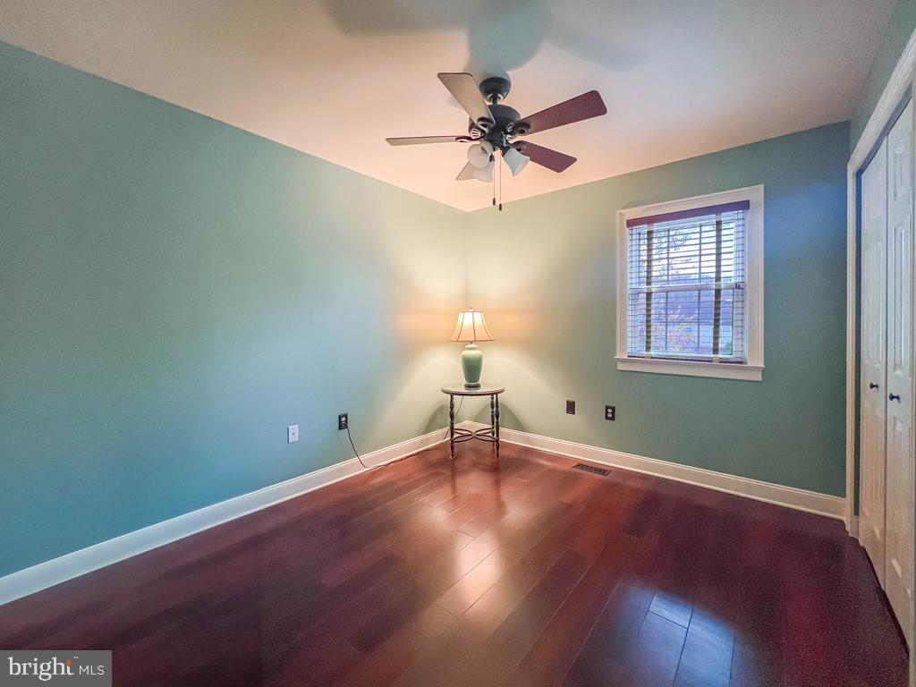 MAPLE POINT - Residential