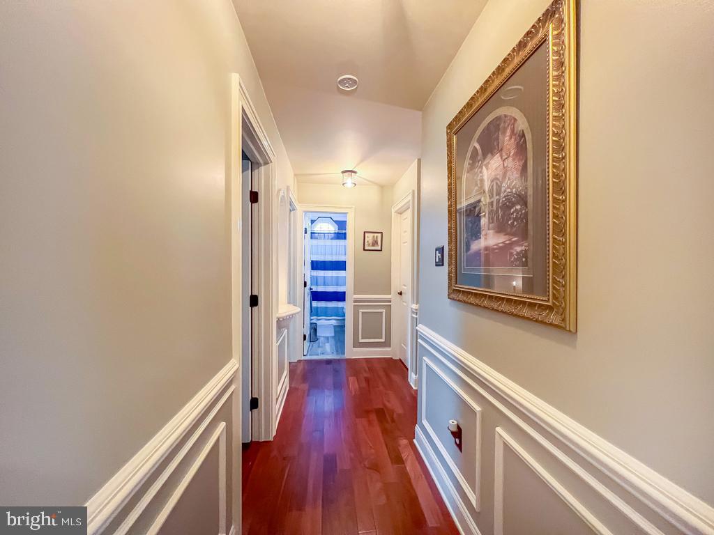 MAPLE POINT - Residential