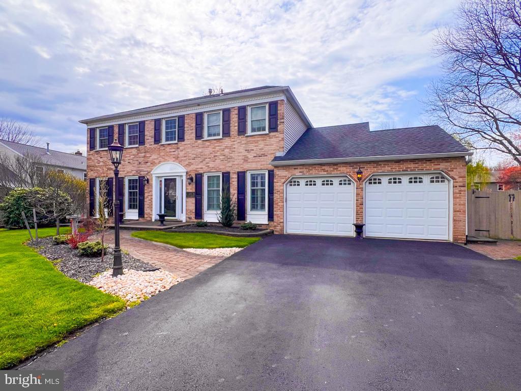 MAPLE POINT - Residential