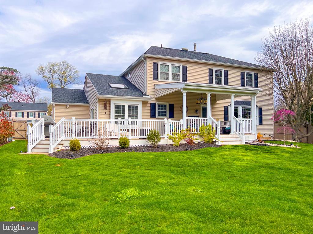 MAPLE POINT - Residential