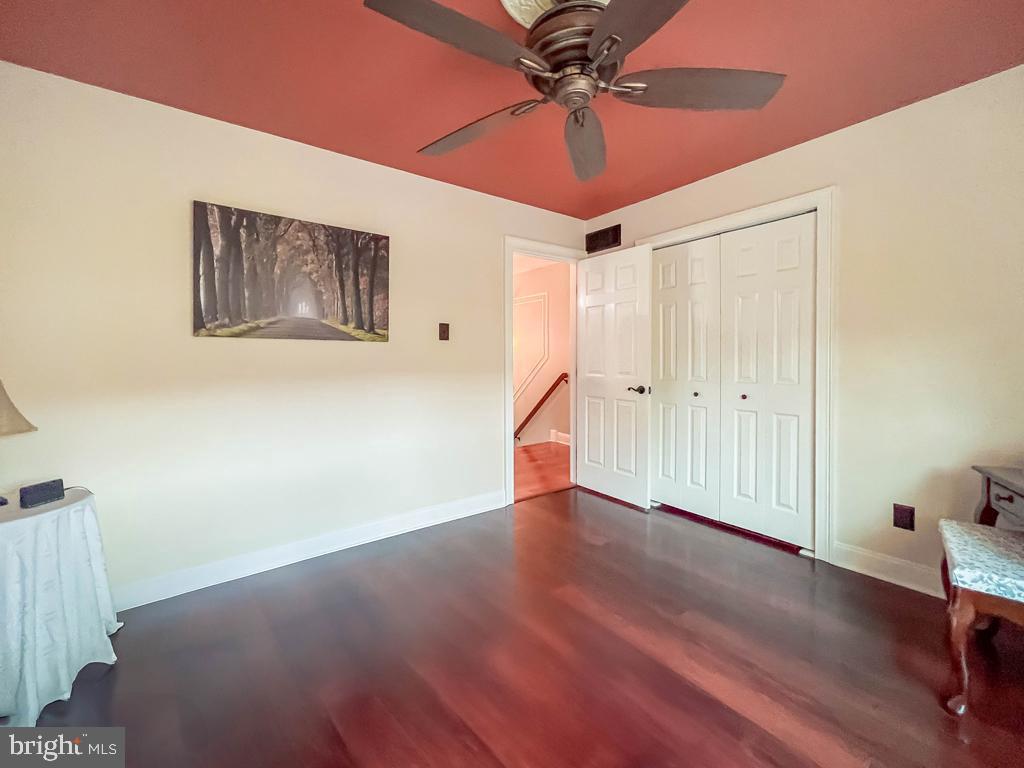 MAPLE POINT - Residential