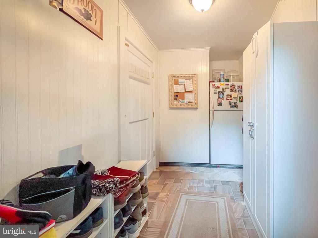 MAPLE POINT - Residential