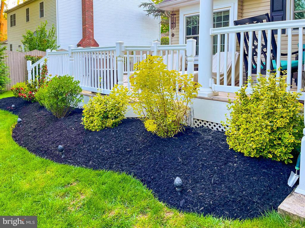 MAPLE POINT - Residential