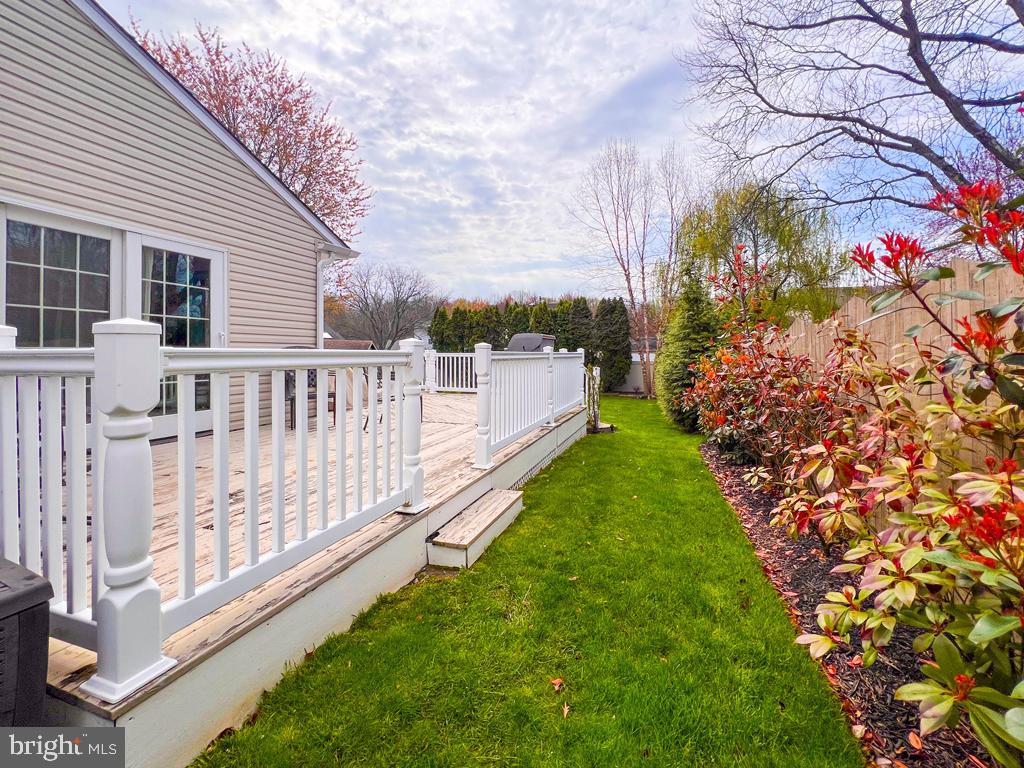 MAPLE POINT - Residential