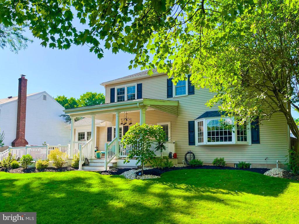 MAPLE POINT - Residential