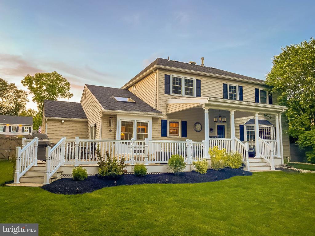 MAPLE POINT - Residential