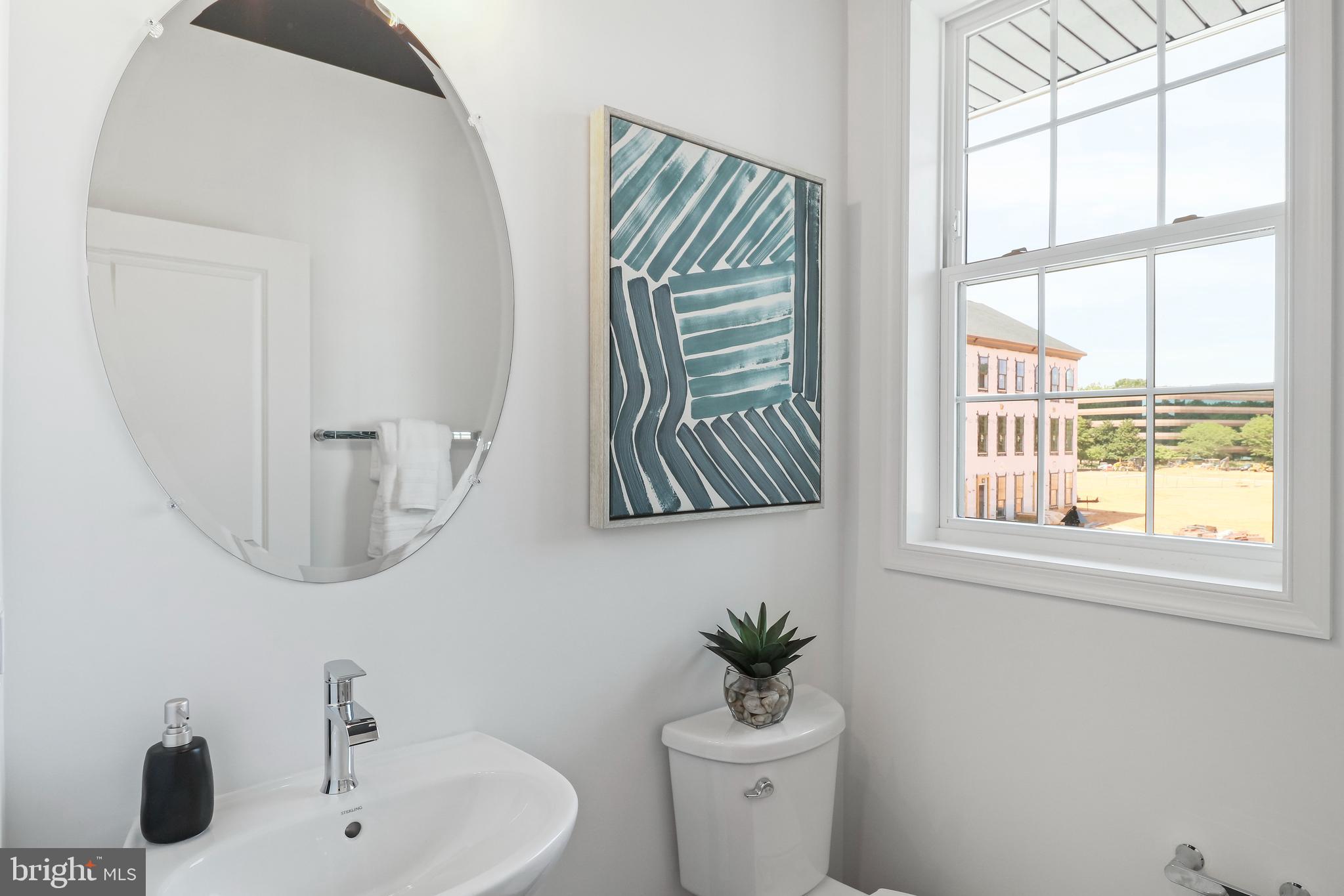 ENCLAVE AT FAIR LAKES - Residential