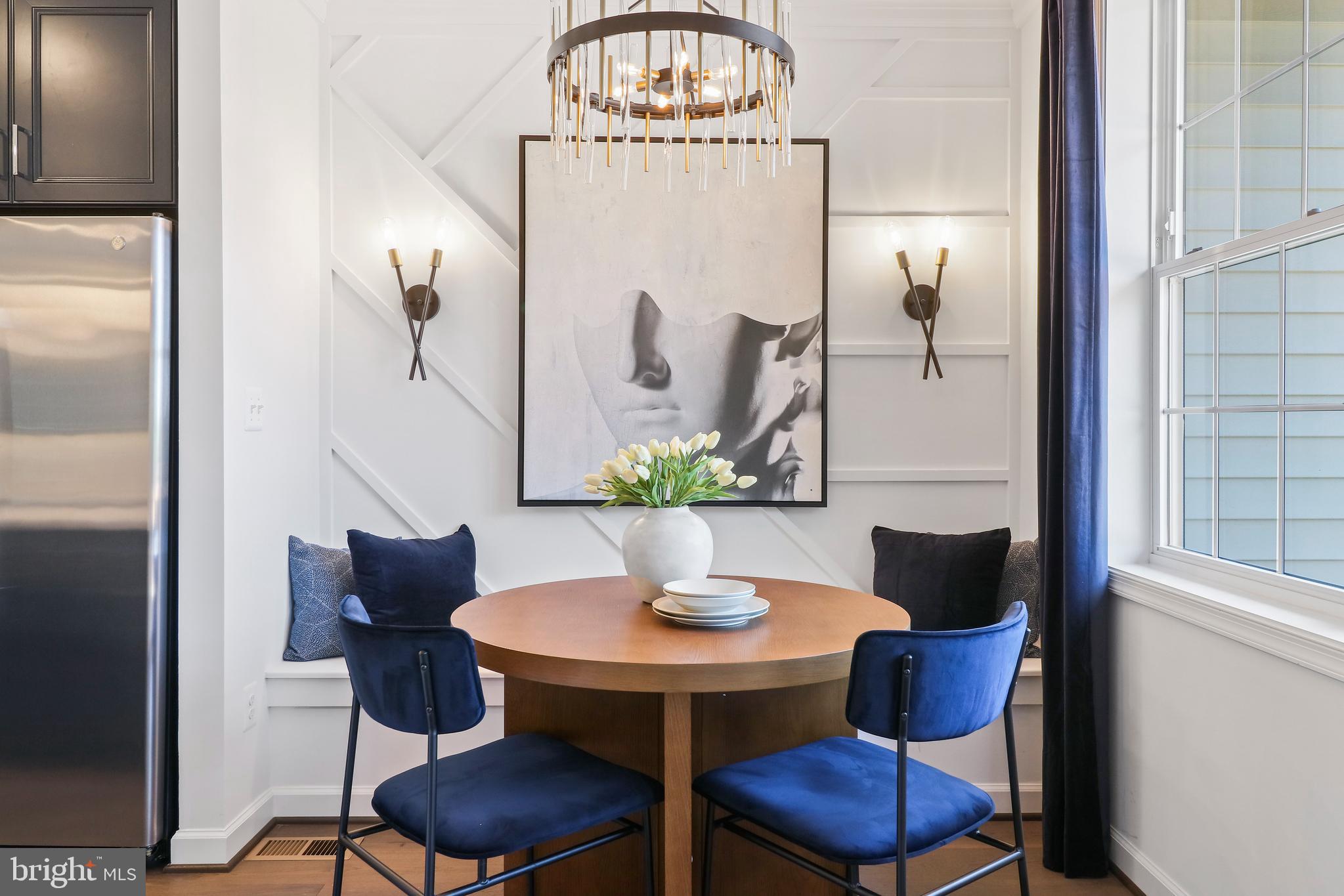 ENCLAVE AT FAIR LAKES - Residential