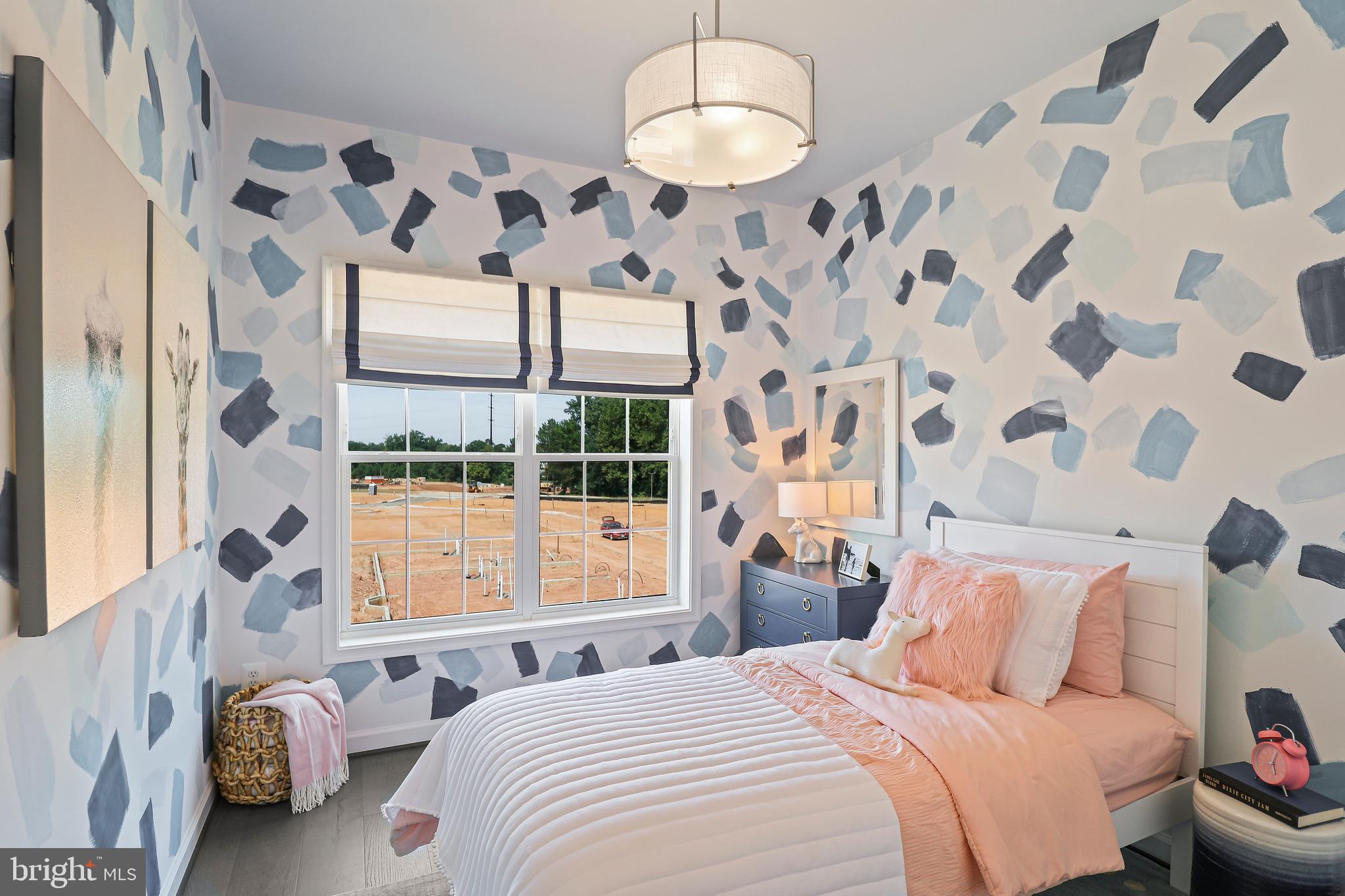 ENCLAVE AT FAIR LAKES - Residential