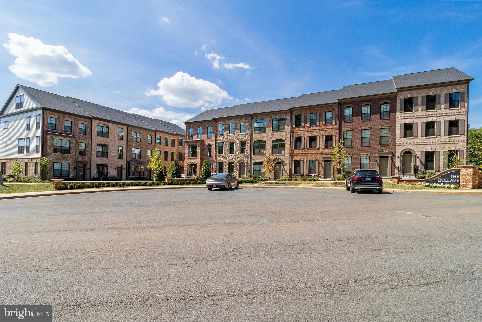 ENCLAVE AT FAIR LAKES - Residential