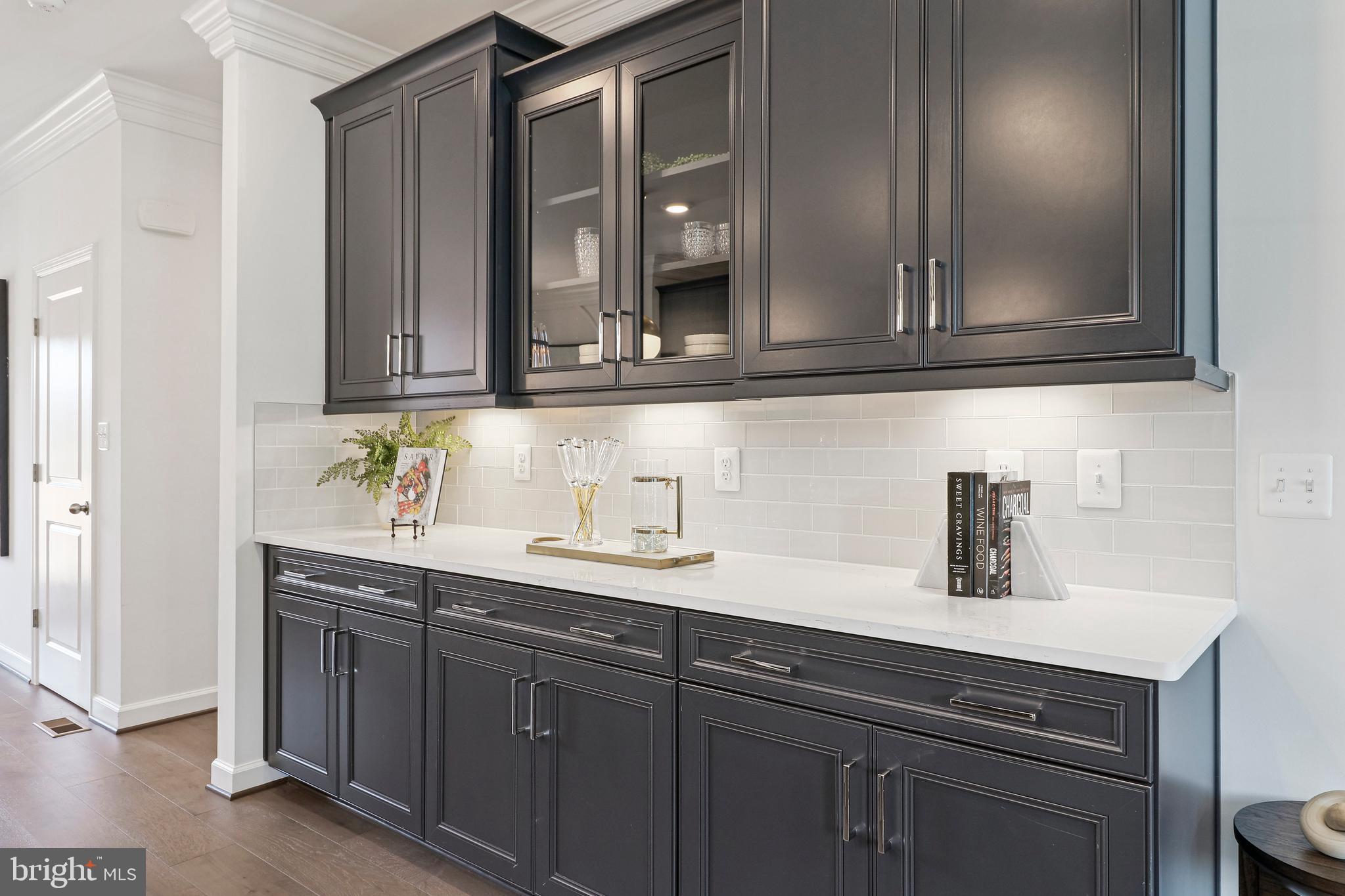 ENCLAVE AT FAIR LAKES - Residential