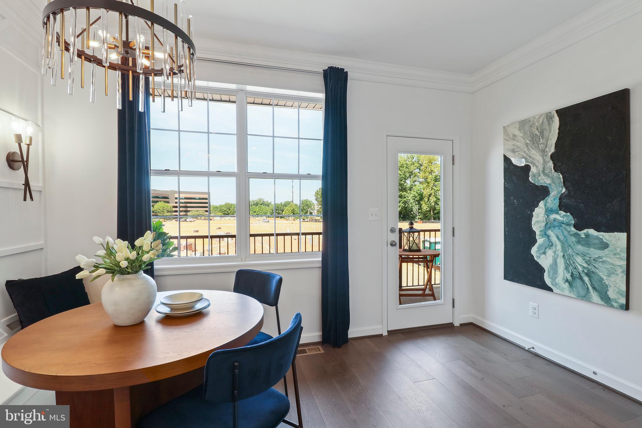 ENCLAVE AT FAIR LAKES - Residential