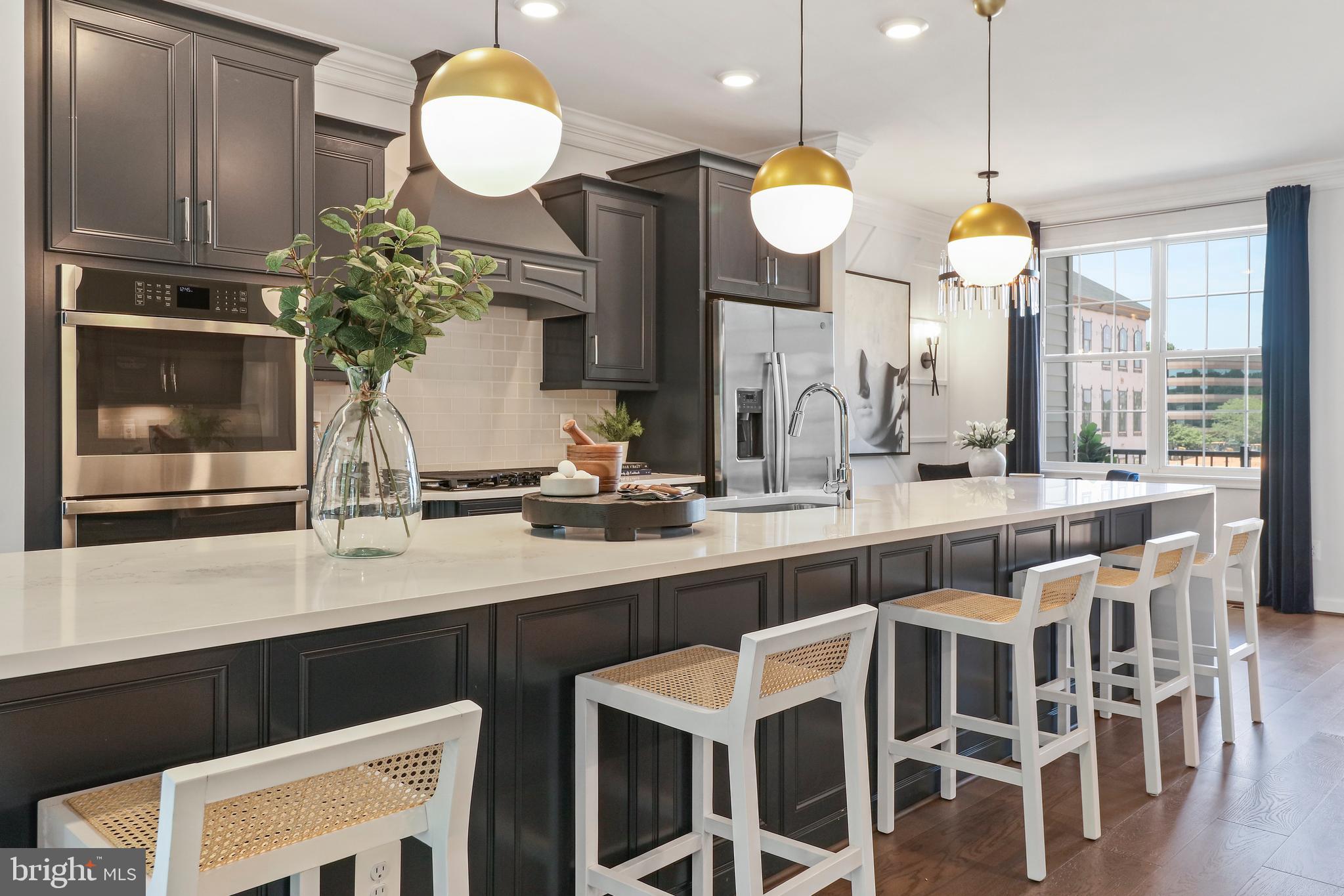 ENCLAVE AT FAIR LAKES - Residential