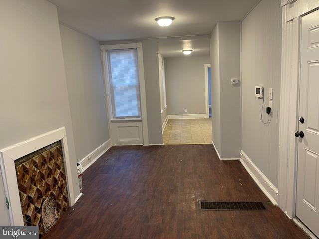 Available now! Welcome to 4320 Wyalusing Ave, Unit 1, a bright and spacious 1-bedroom, 1-bathroom apartment in the Parkside section of Philadelphia. This first-floor unit offers exclusive access to a private backyard, perfect for relaxing or entertaining. Inside, you'll find gleaming hardwood floors throughout the living area and bedroom, while the updated kitchen features modern tiling. The spacious bathroom is sleek and comfortable, and large windows allow for an abundance of natural light.
Water is included—tenants are responsible for electric and gas. Pets are welcome! Public transportation is easily accessible, and Fairmount Park is just a short stroll away. A security monitor is included for added peace of mind. Don’t miss this incredible rental—schedule your tour today!