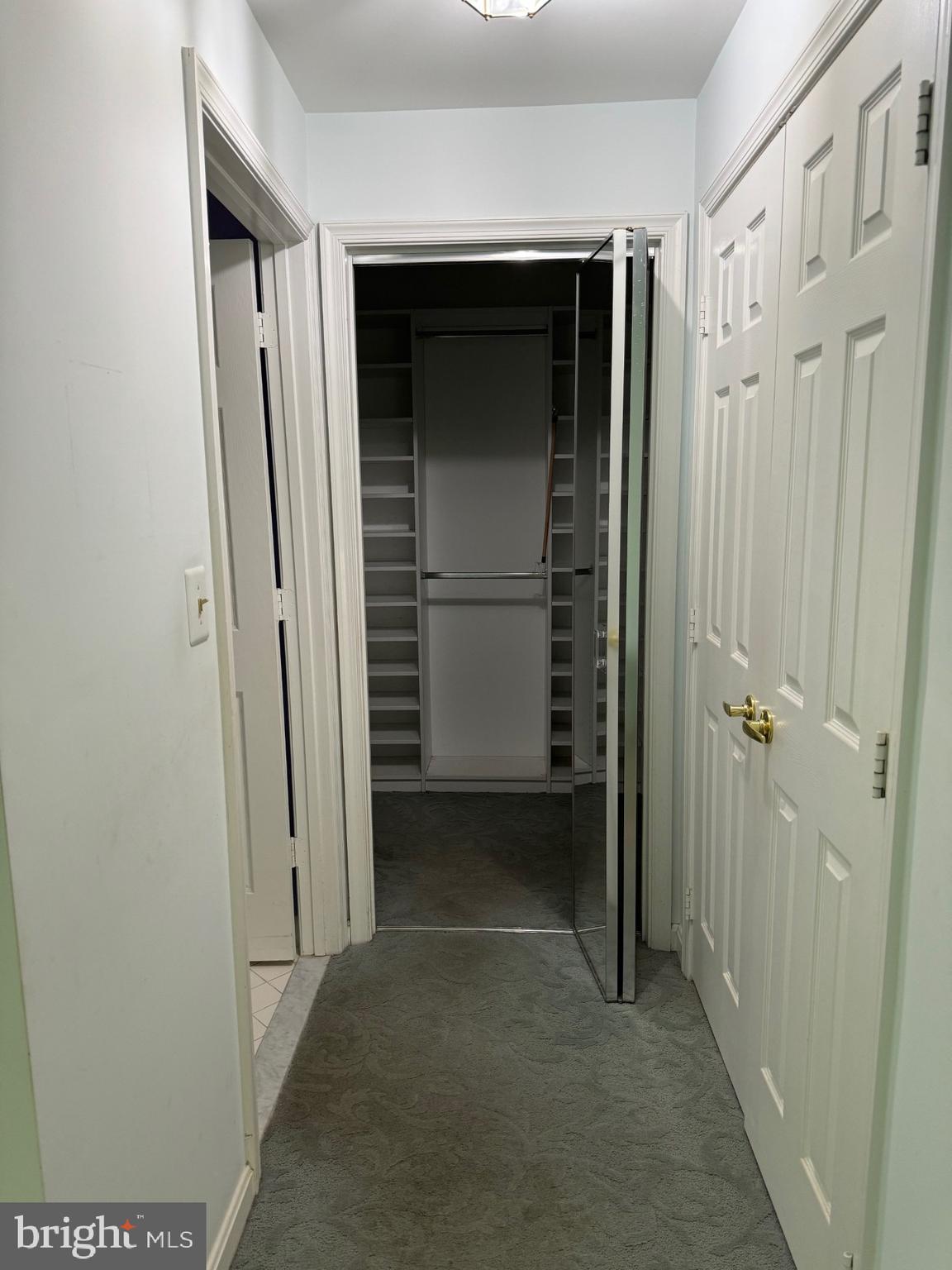 GREY ROCK FLATS - Residential