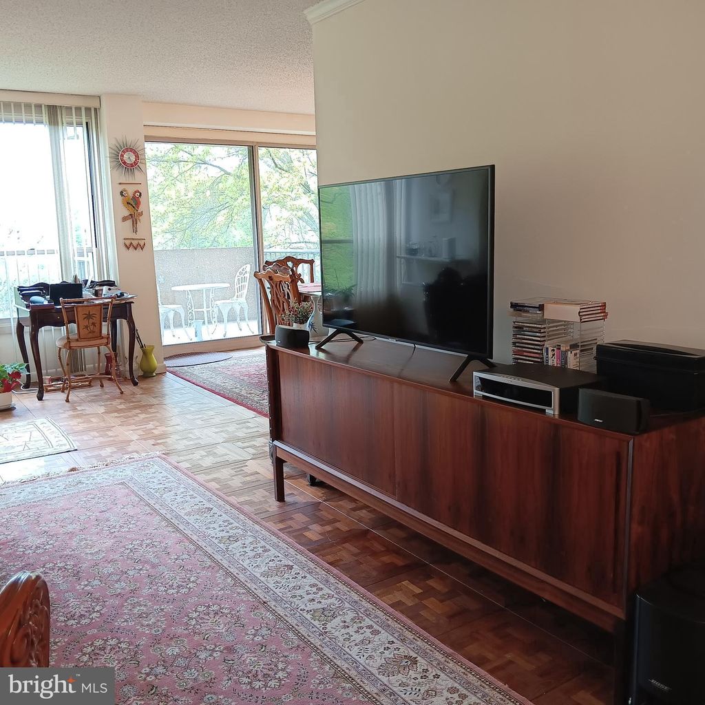 Photo of 1001 City Avenue #E-431, WYNNEWOOD, PA 19096 (MLS # PAMC2176252)