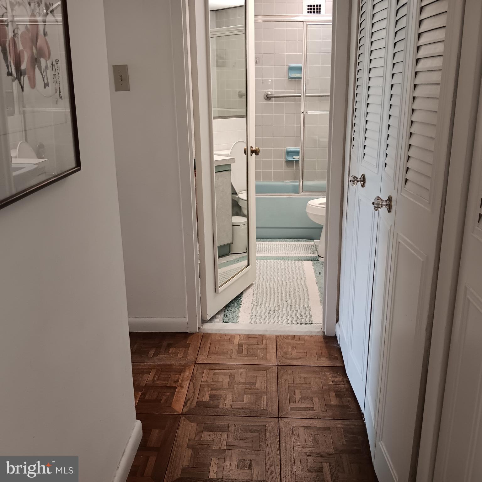 WYNNEWOOD - Residential