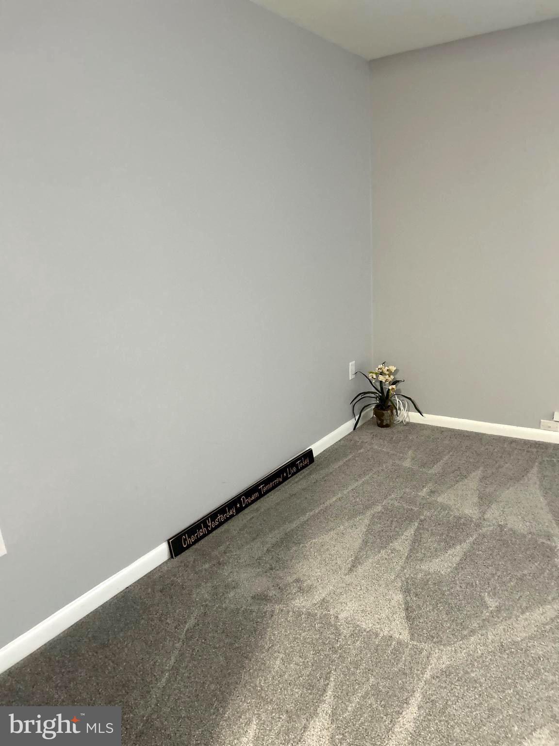 WILLIAMSTOWN - Residential Lease