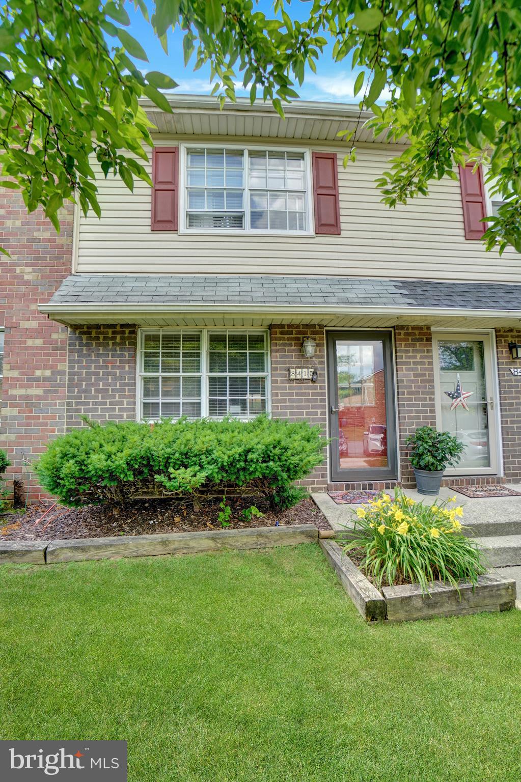 SUSSEX SQUARE CONDO - Residential