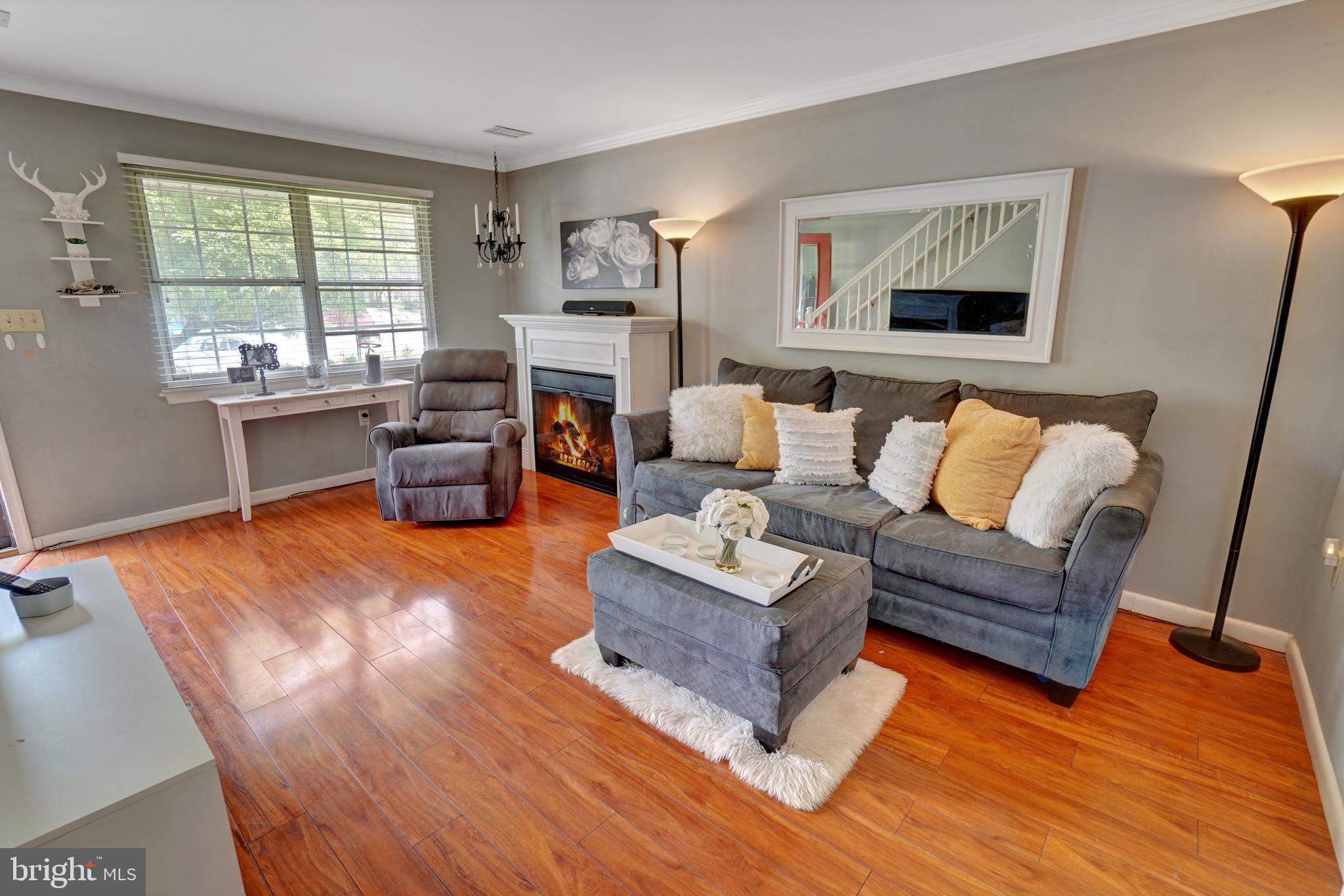 SUSSEX SQUARE CONDO - Residential