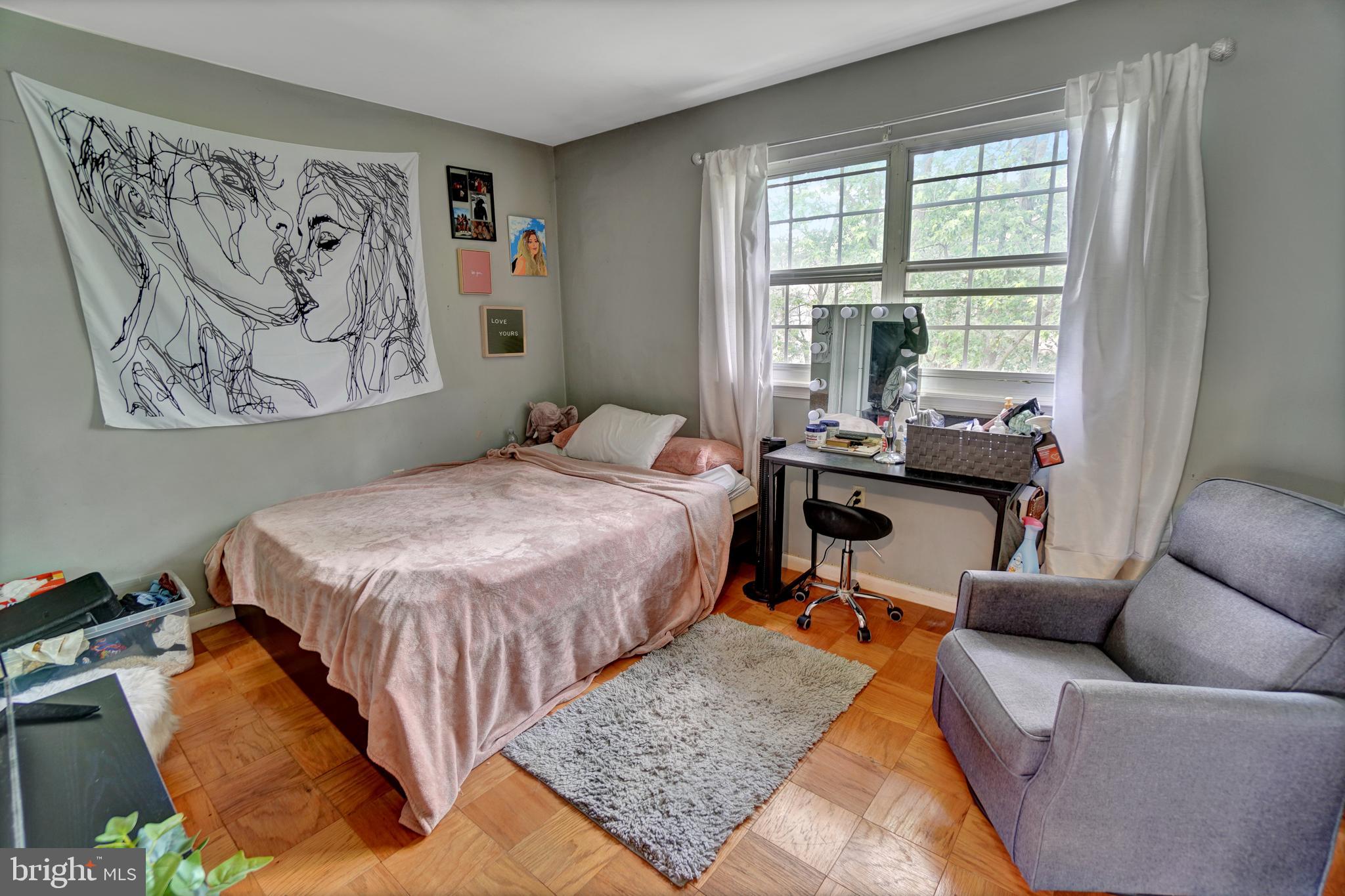 SUSSEX SQUARE CONDO - Residential