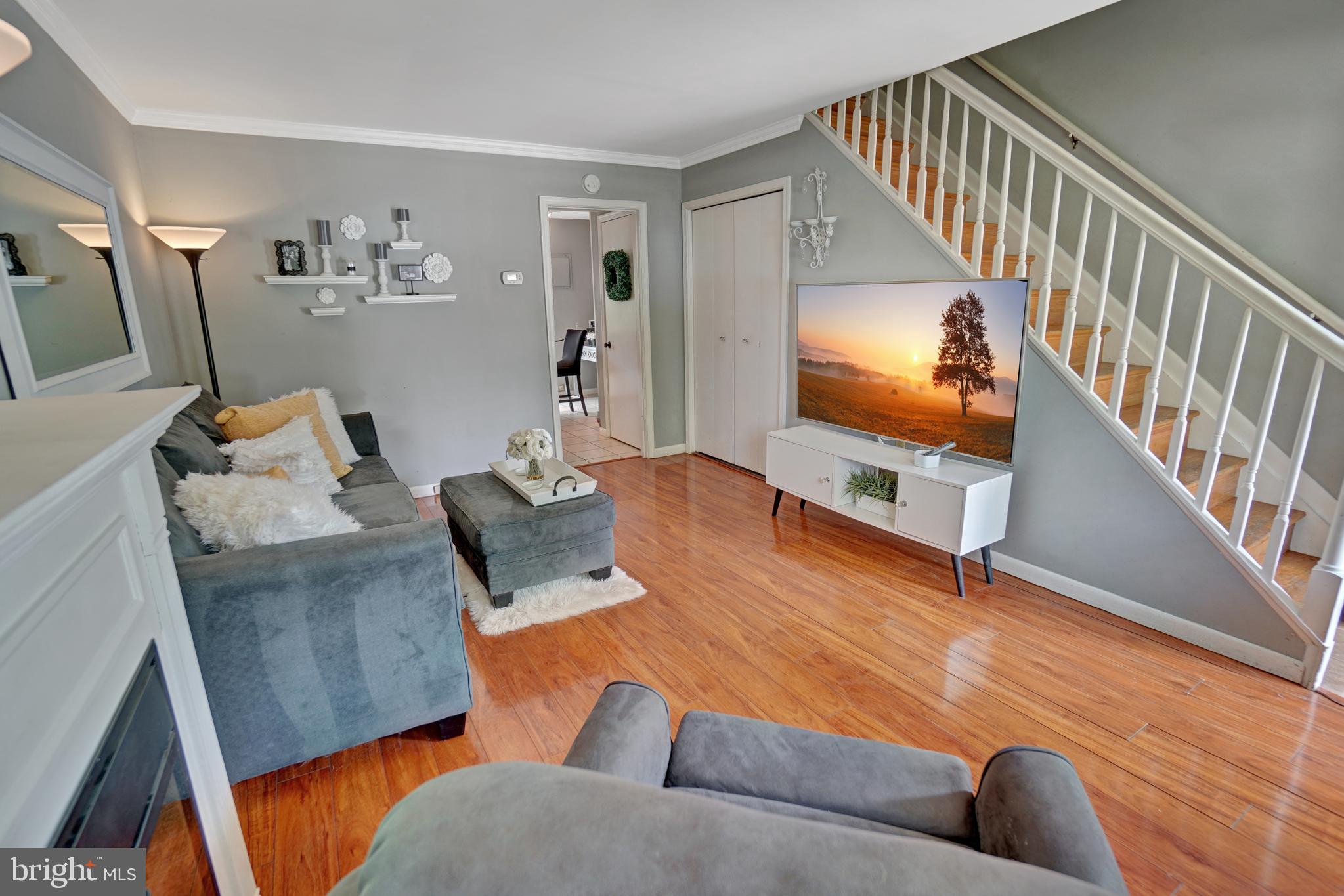 SUSSEX SQUARE CONDO - Residential