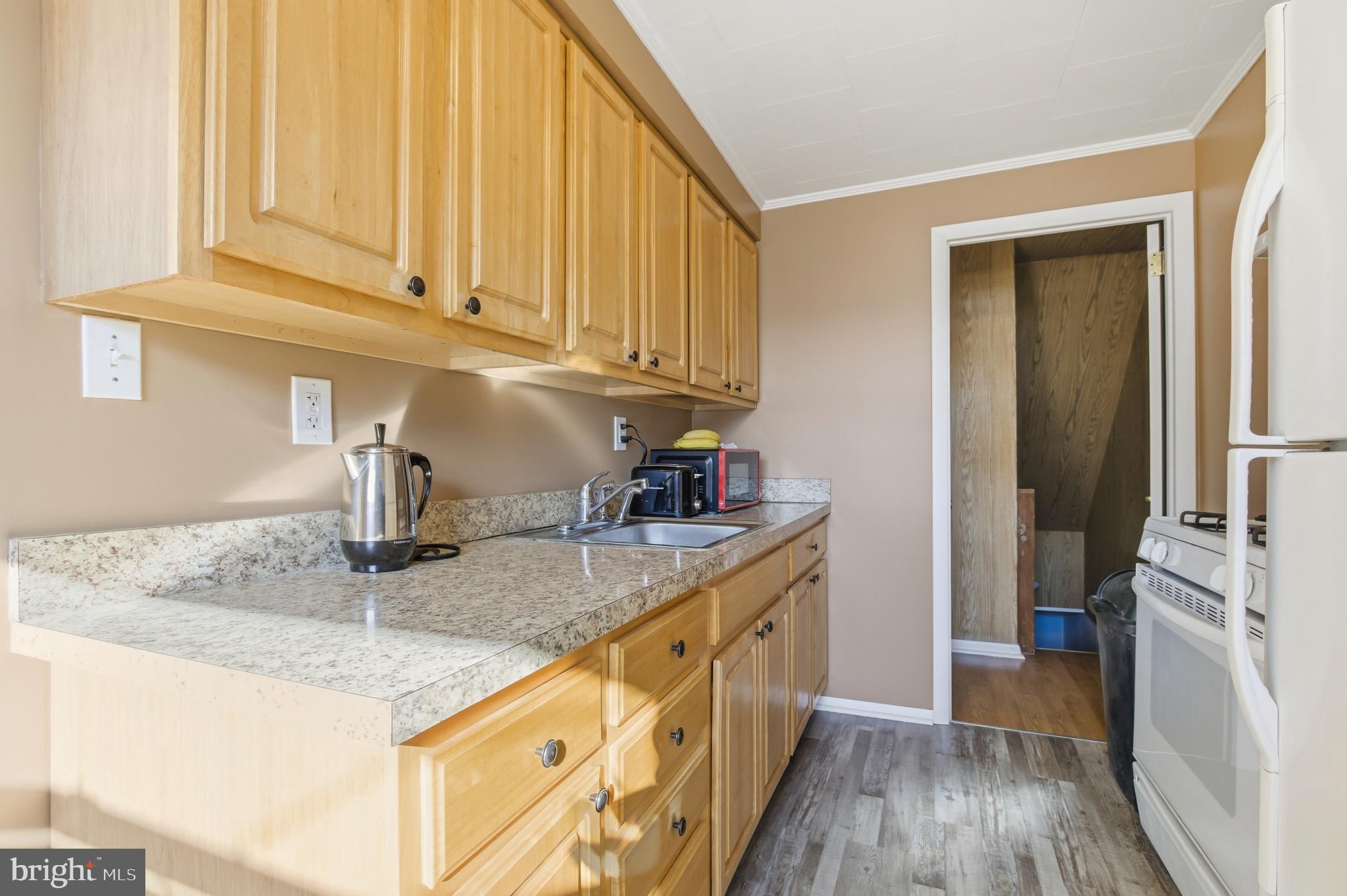 ACADEMY GARDENS - Residential