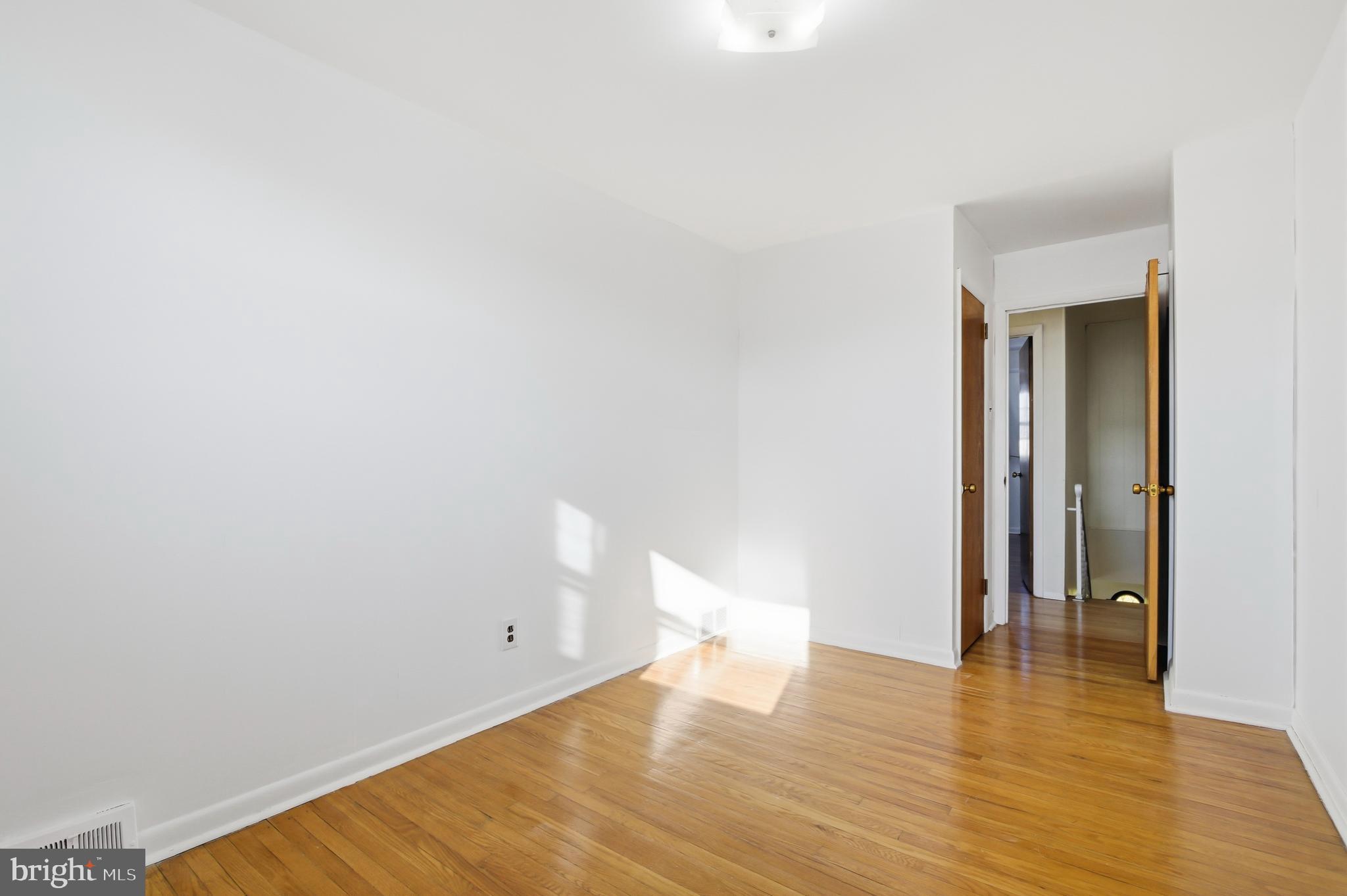 ACADEMY GARDENS - Residential