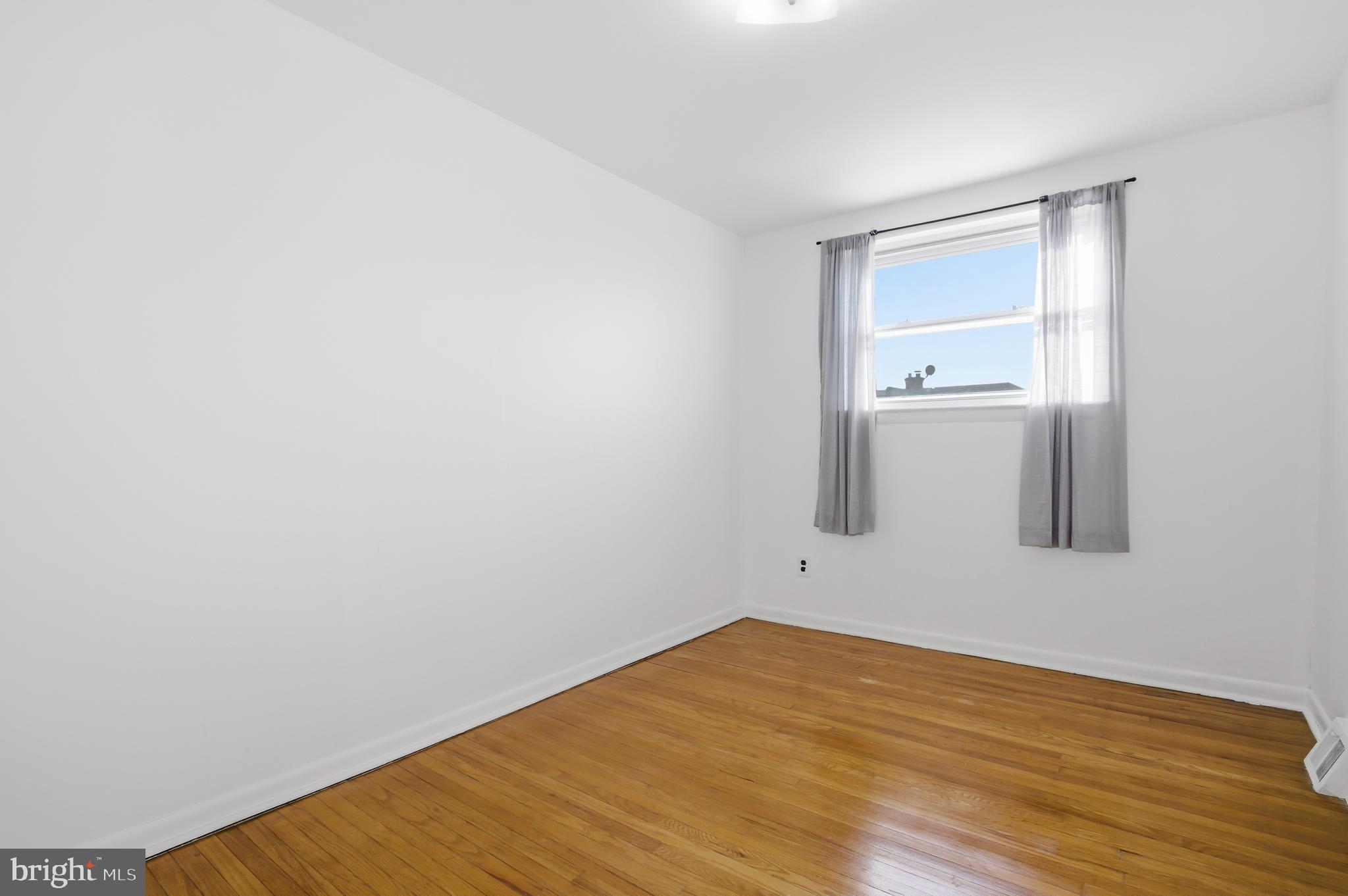 ACADEMY GARDENS - Residential