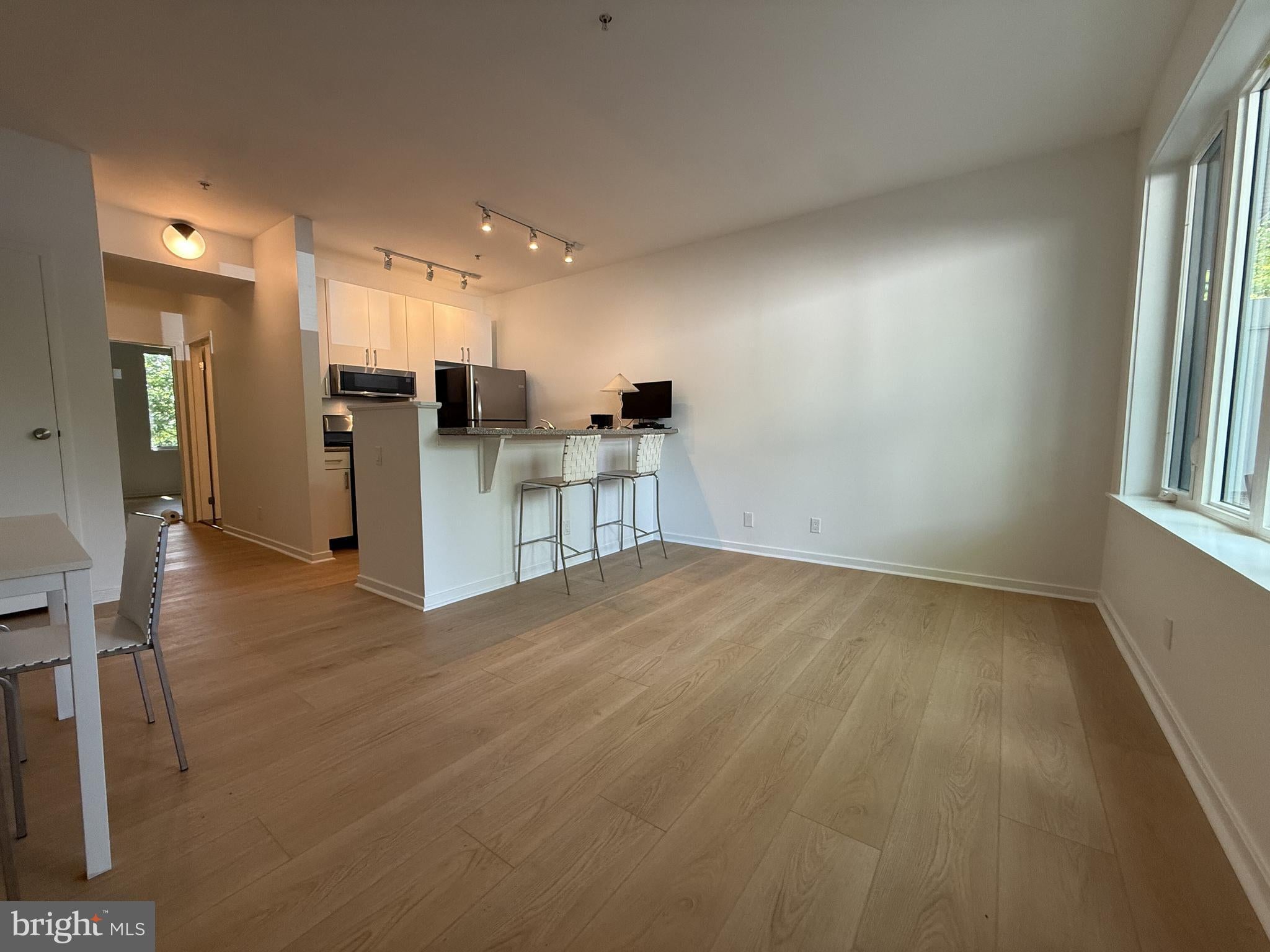 182 GAY STREET 303