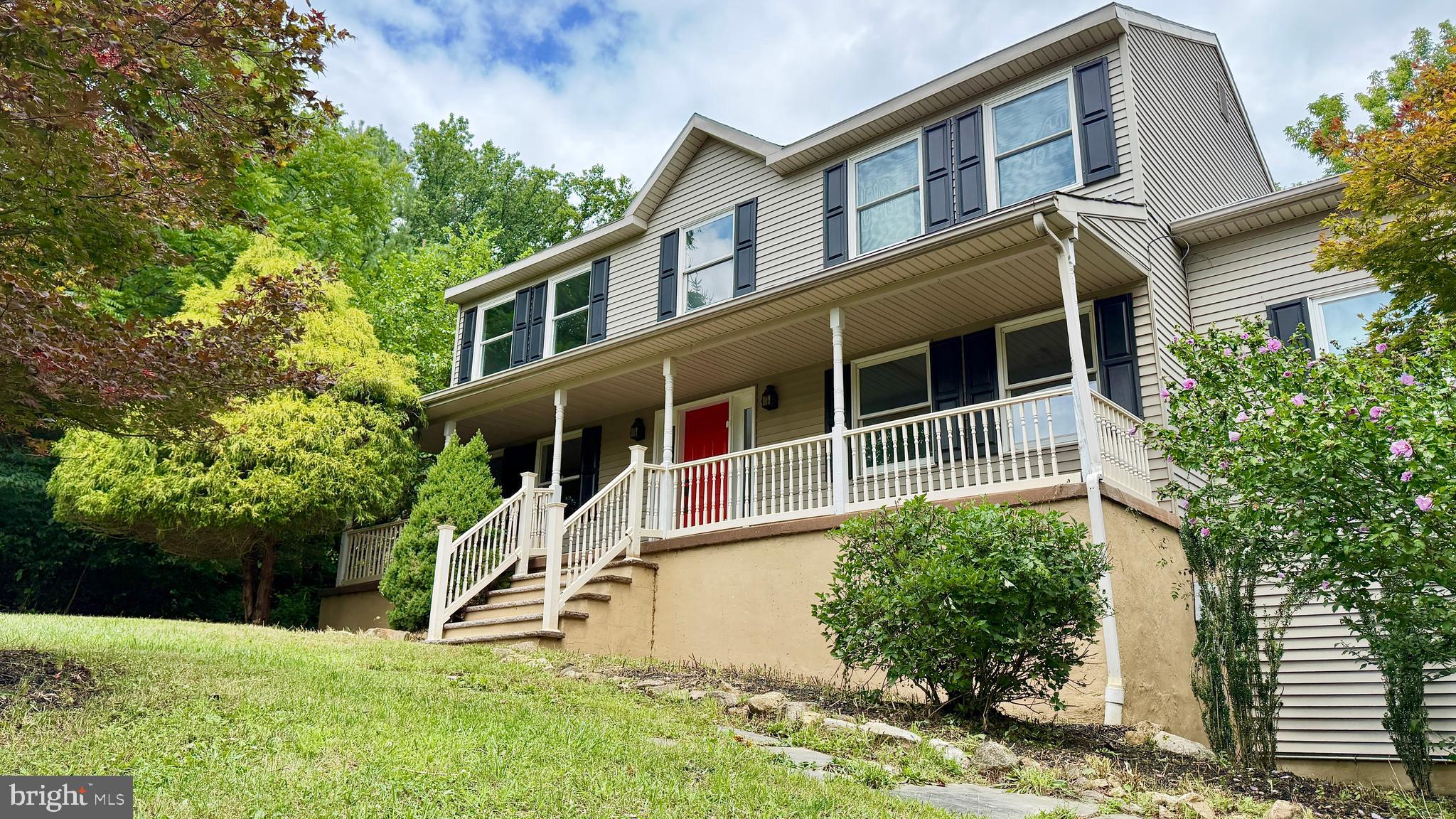 18 JOAN STREET